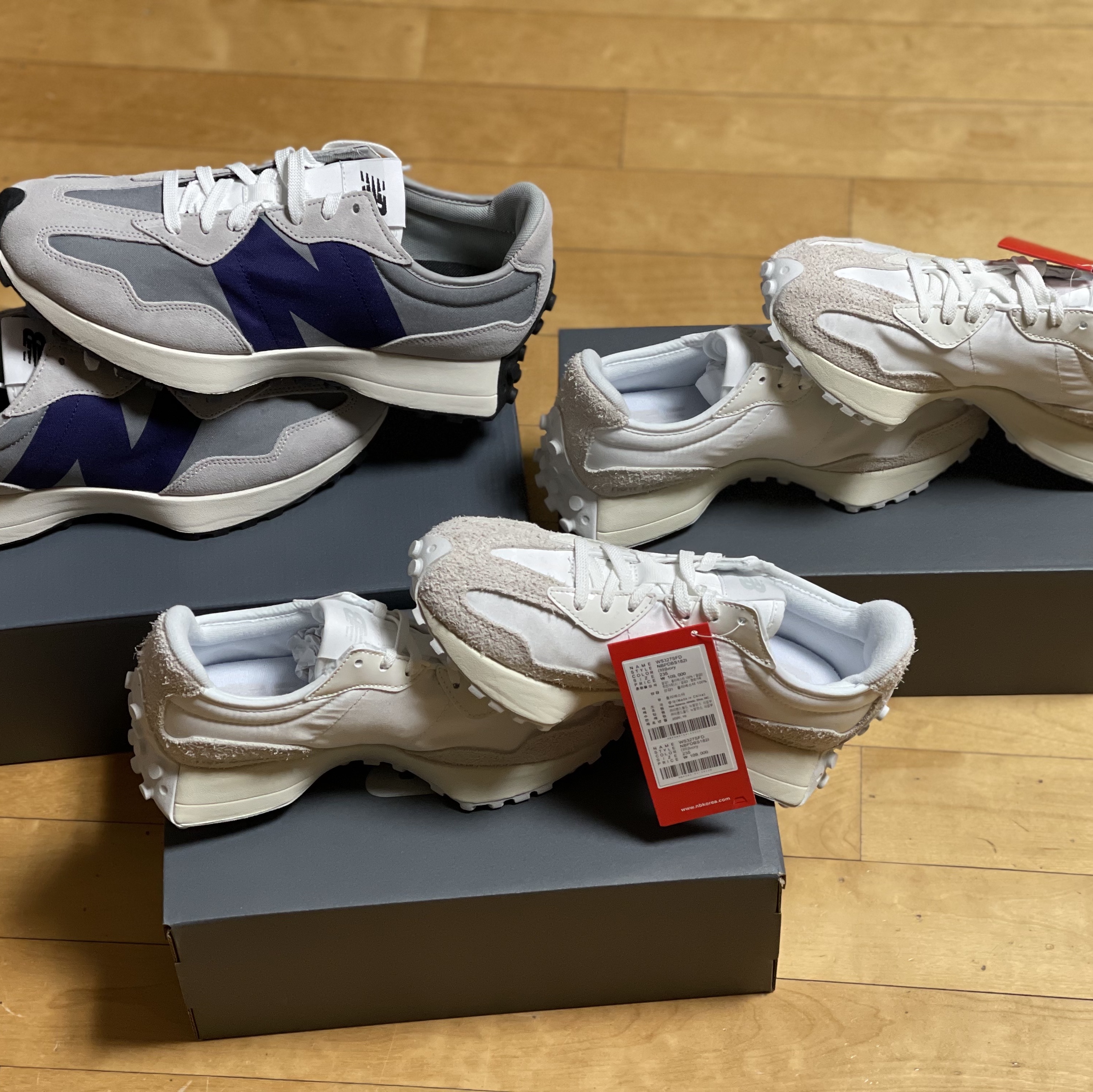 (W) New Balance 327 White Moonbeam, New Balance 327 Grey Purple 착용 스타일