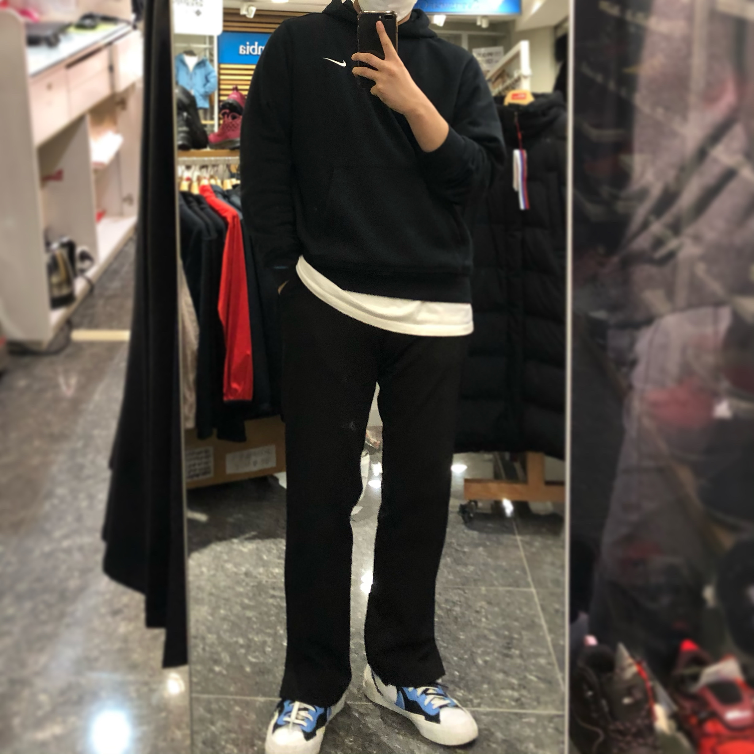 Nike x Sacai Blazer Mid White Black Legend Blue 착용 스타일