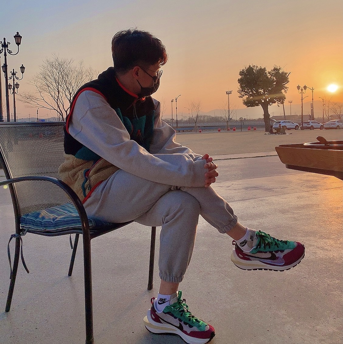 Nike x Sacai VaporWaffle String & Black Villain Red, Nike ACG Vest Black Parachute Beige Geode Teal - US/EU 착용 스타일 - 1