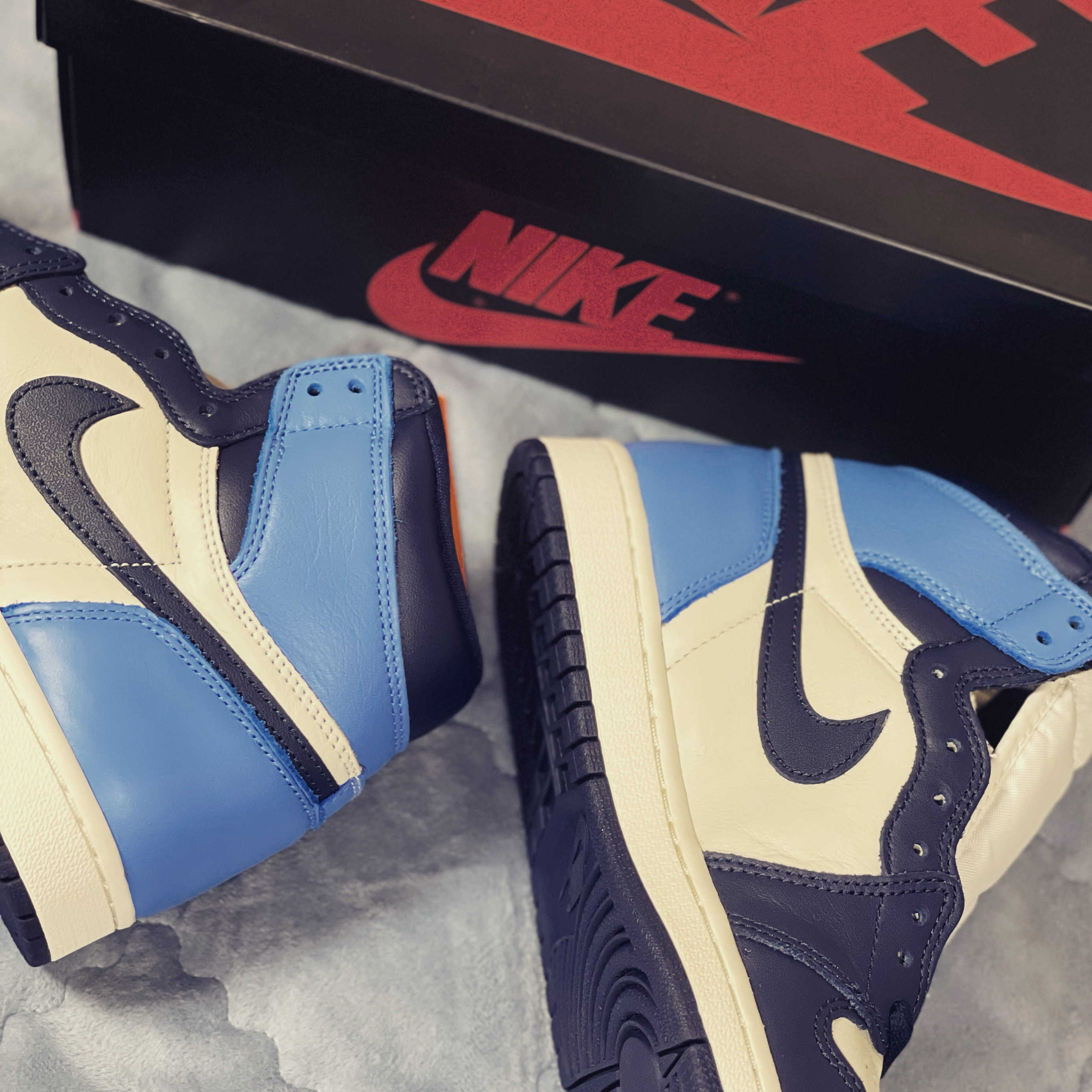 Jordan 1 Retro High Obsidian UNC 착용 스타일