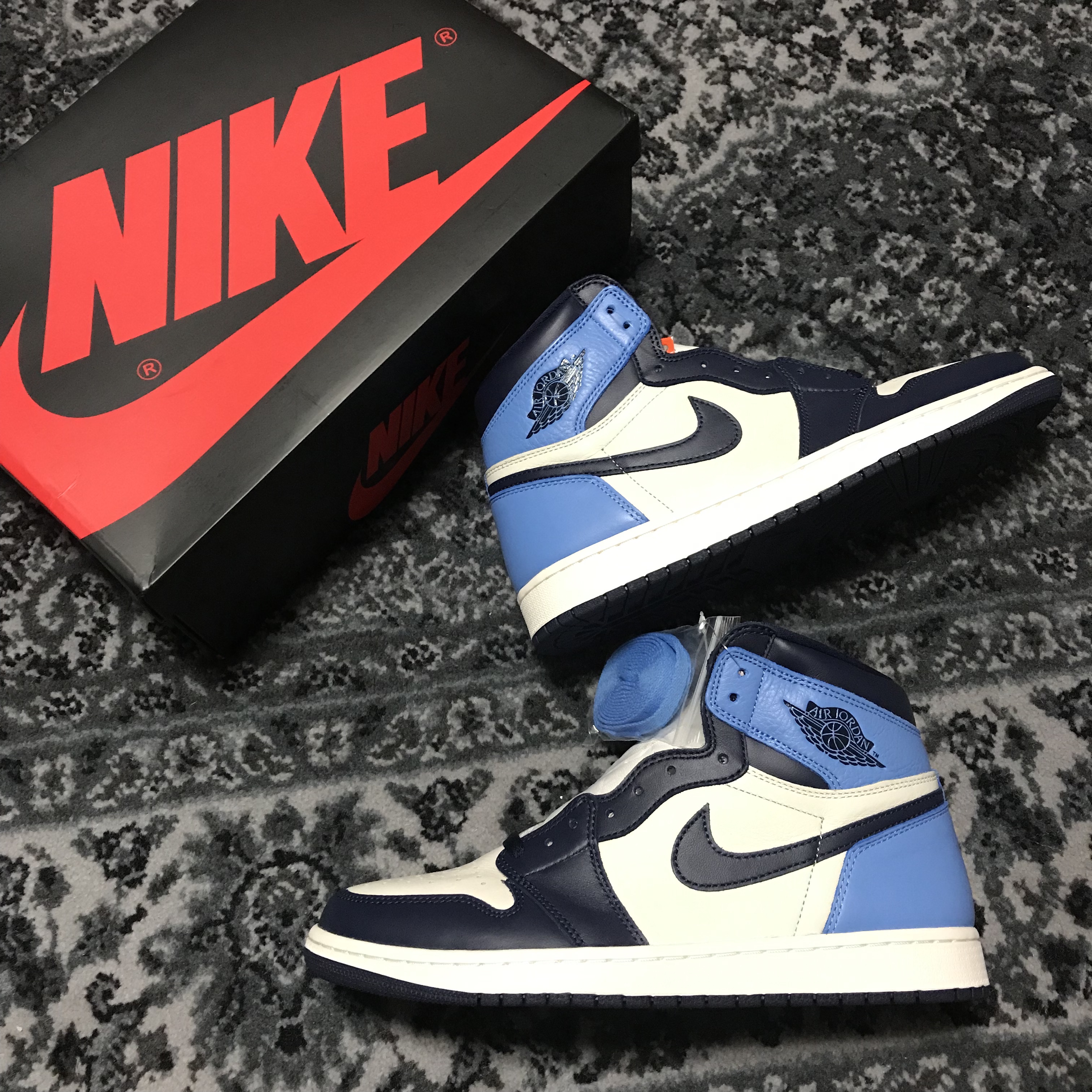 Jordan 1 Retro High Obsidian UNC 착용 스타일