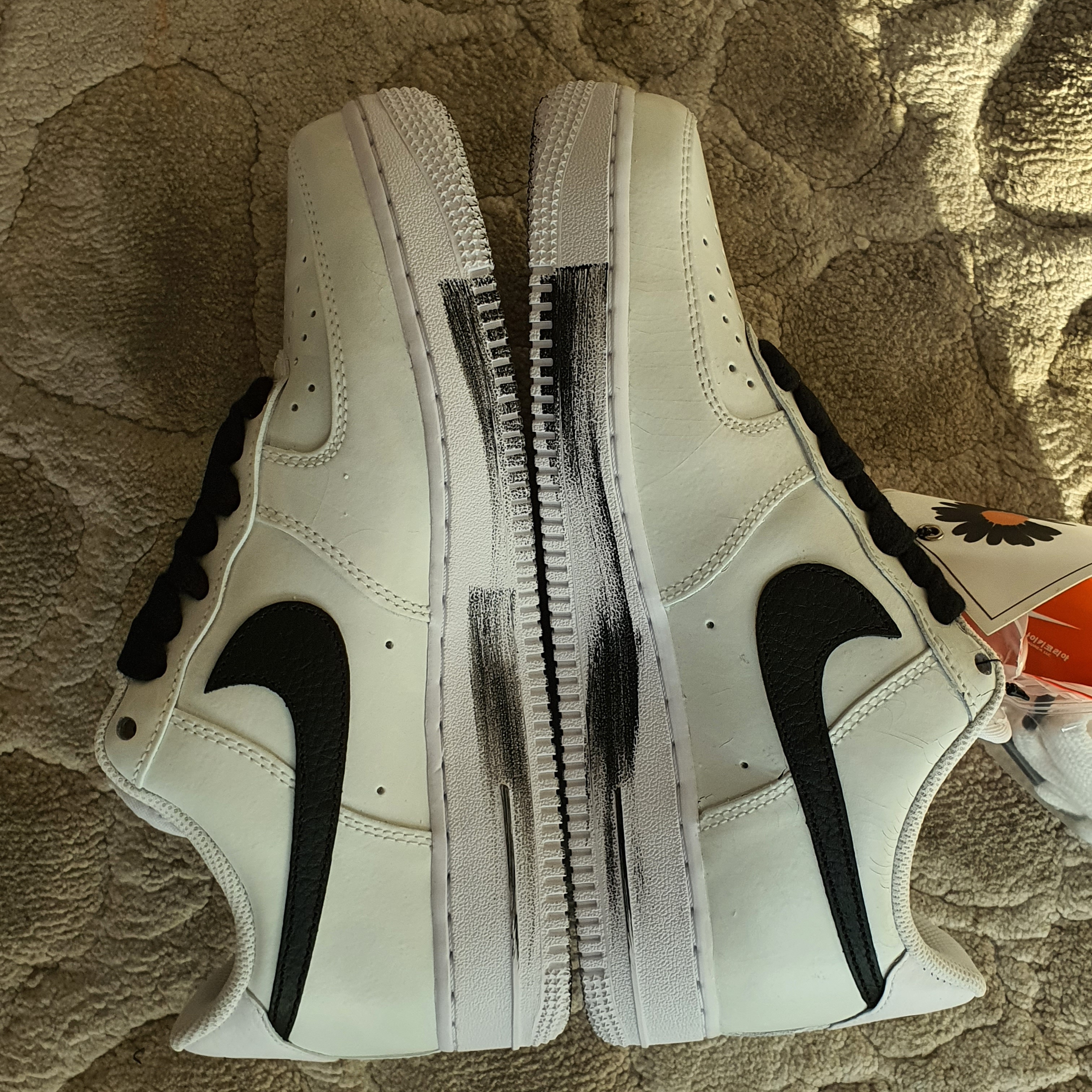 Nike x Peaceminusone Air Force 1 Low Para-Noise 2.0 착용 스타일 - 2
