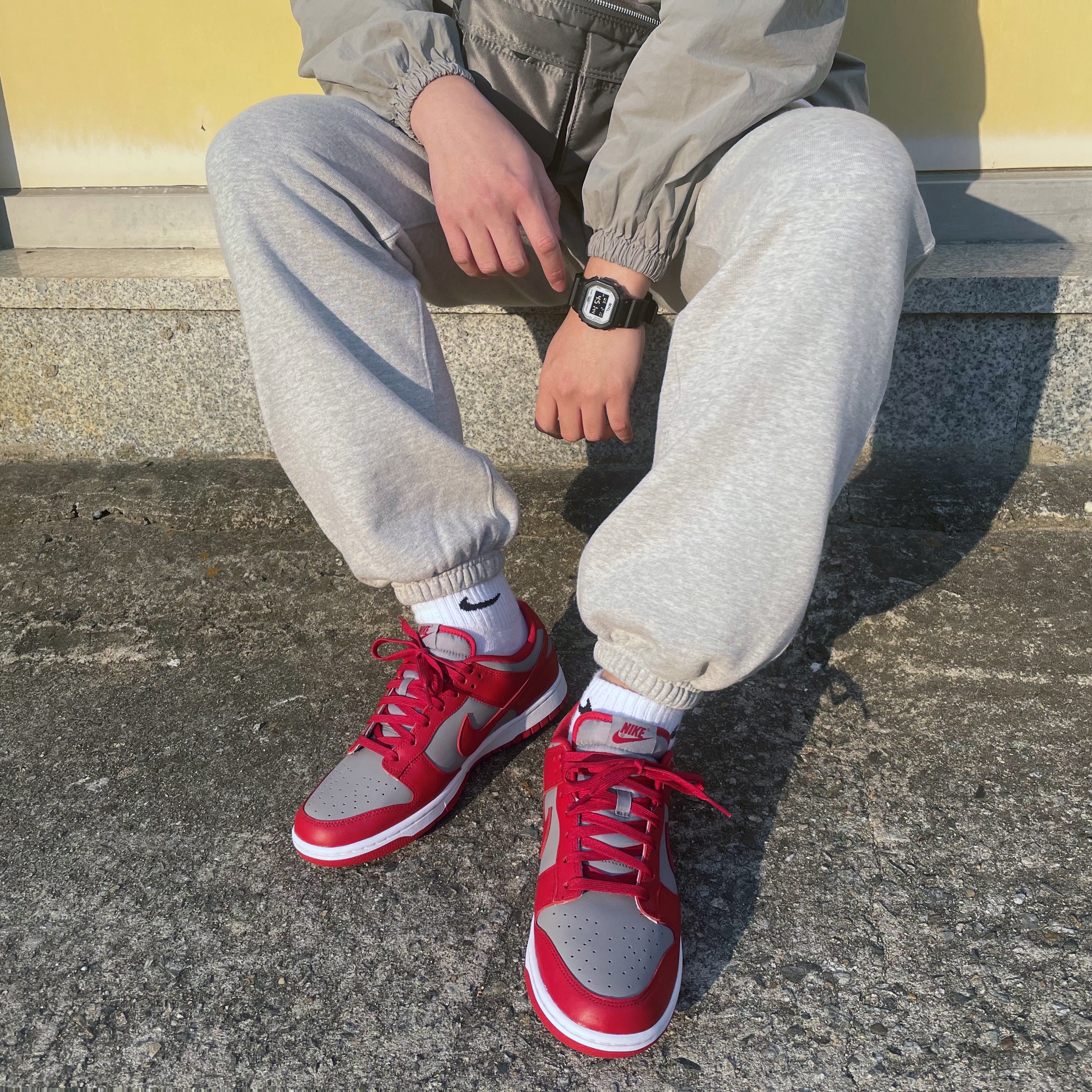 Nike Dunk Low Retro Medium Grey 착용 스타일 - 1