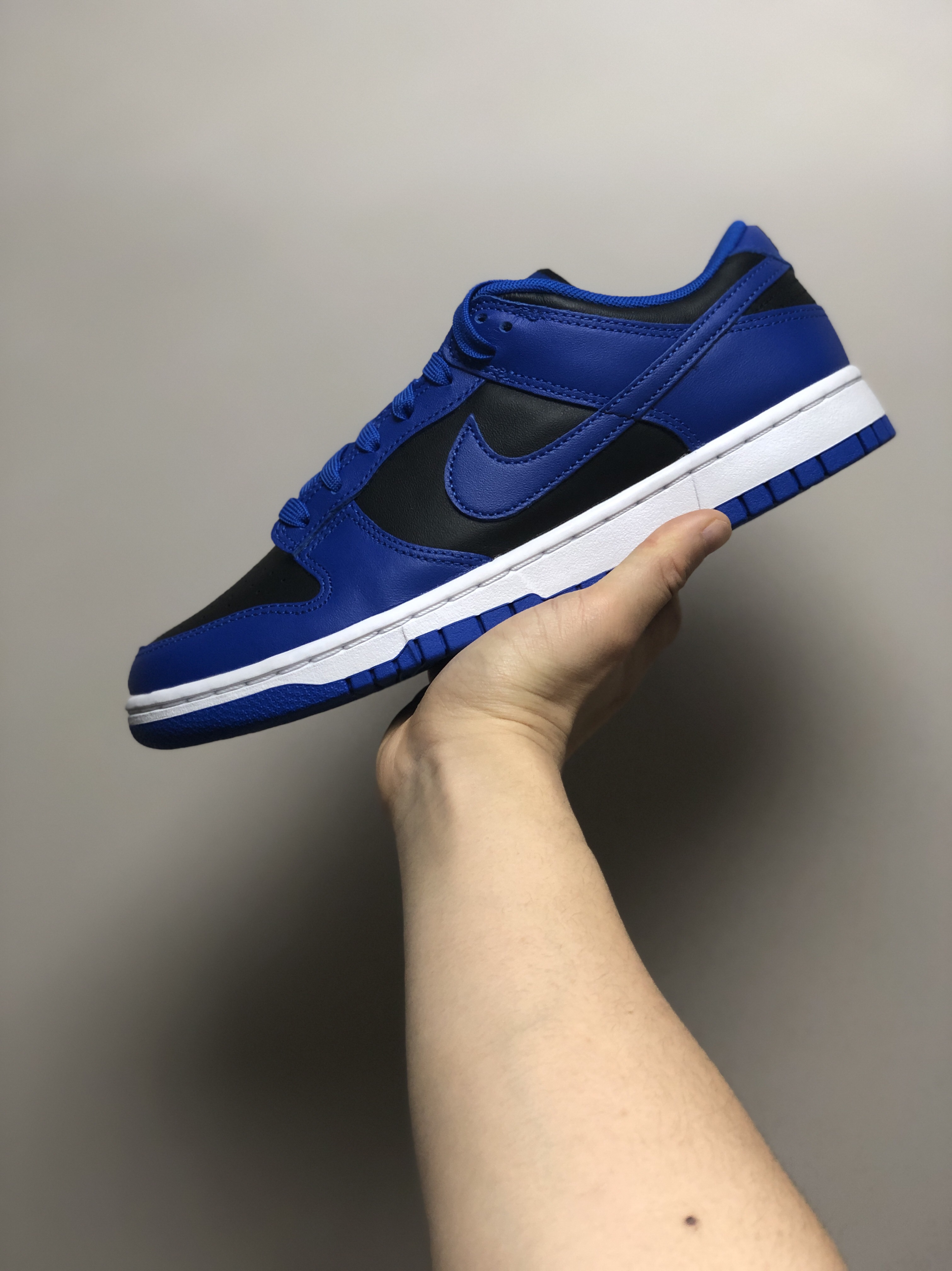 Nike Dunk Low Retro Hyper Cobalt 착용 스타일