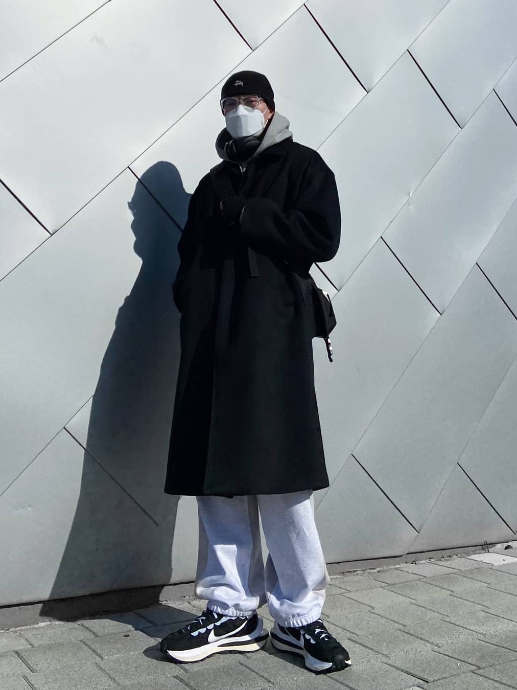 Nike x Sacai VaporWaffle Black White 착용 스타일 - 2