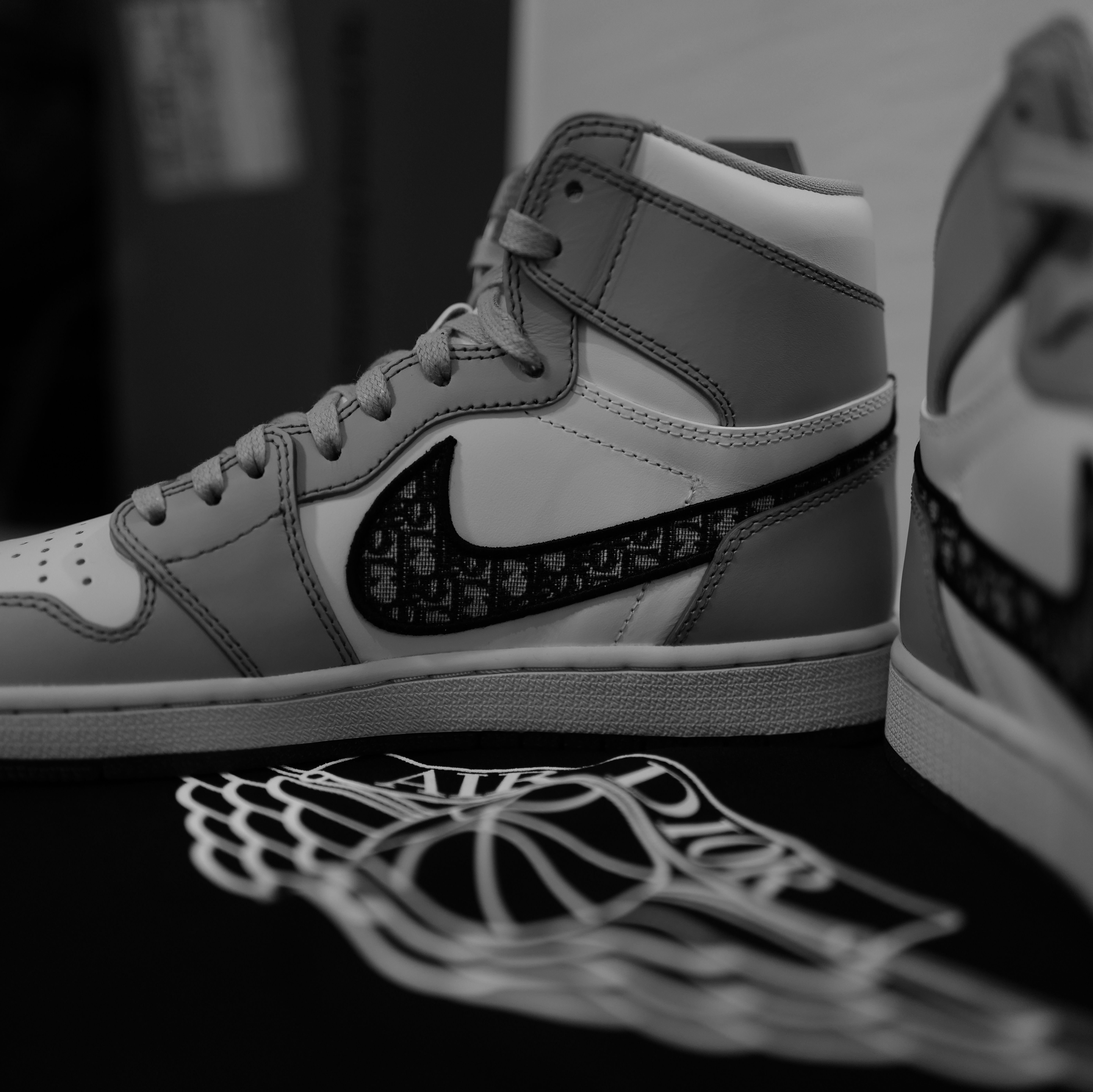 Jordan 1 x Dior High OG 착용 스타일 - 1