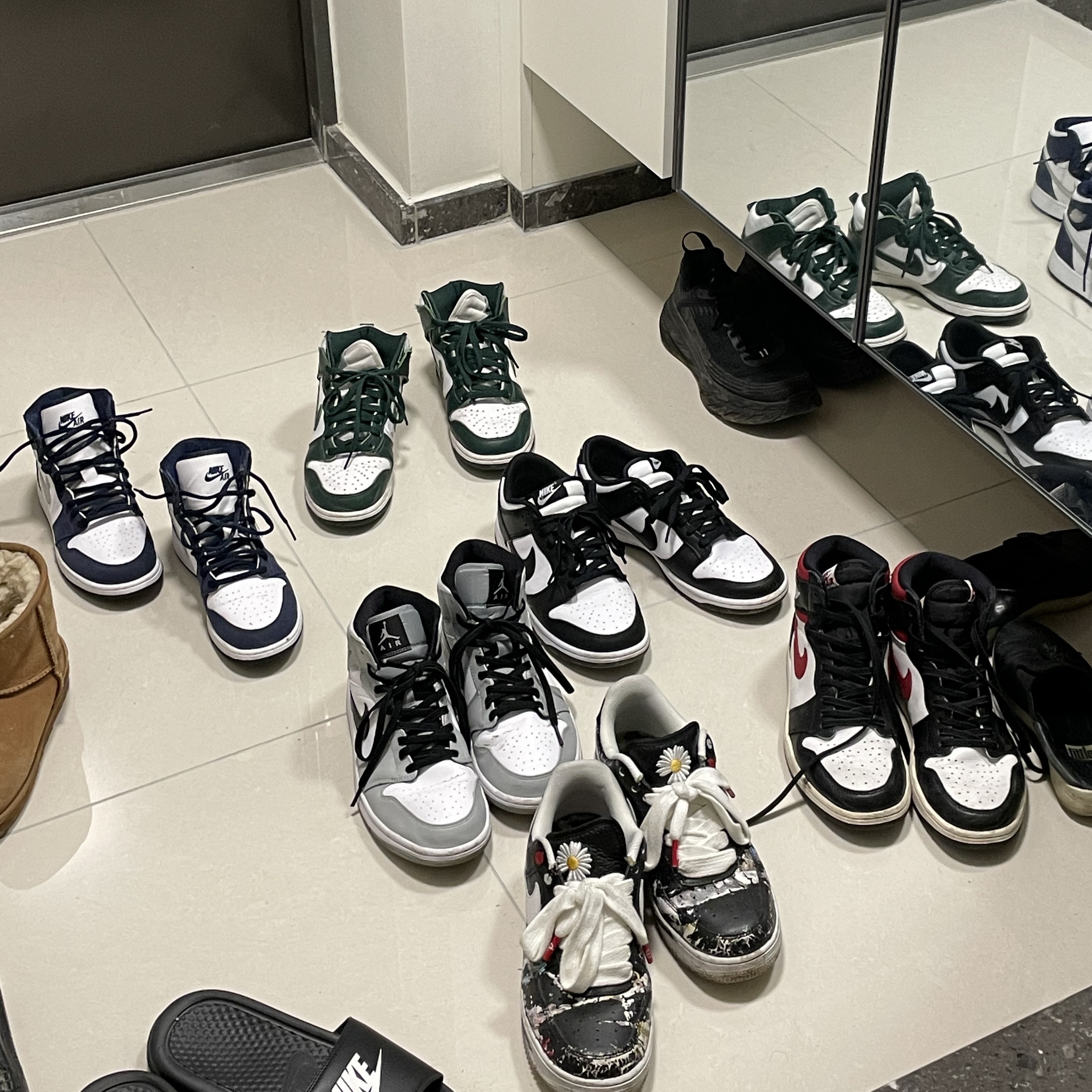 (GS) Jordan 1 Retro High OG CO.JP Midnight Navy, Nike Dunk High SP Spartan Green 착용 스타일