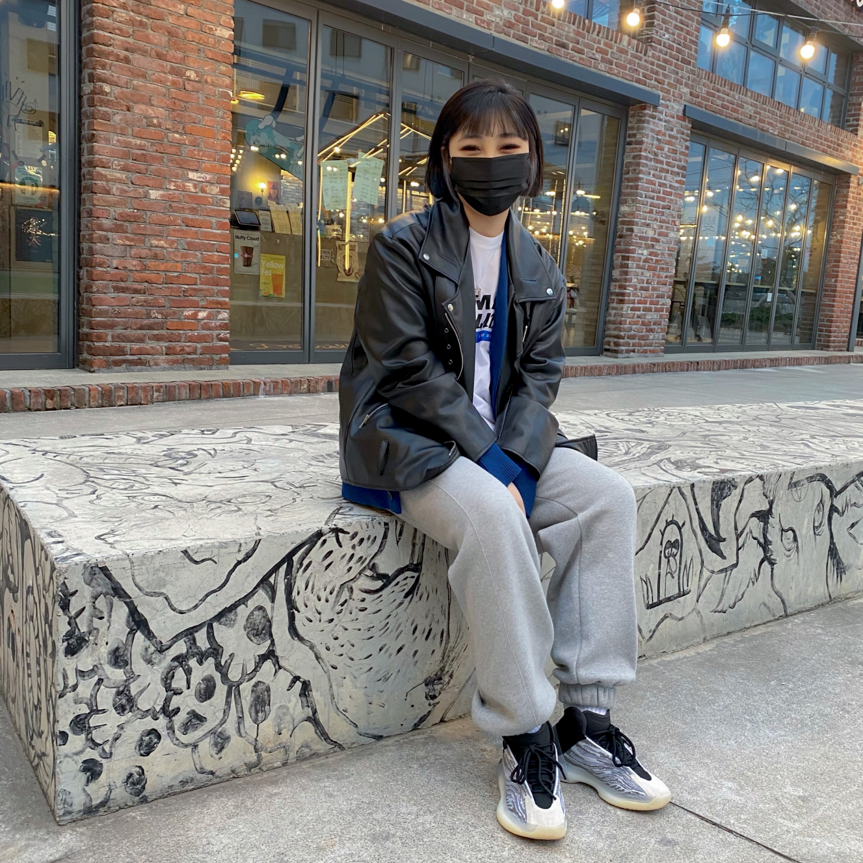 Adidas Yeezy QNTM Lifestyle 착용 스타일 - 1