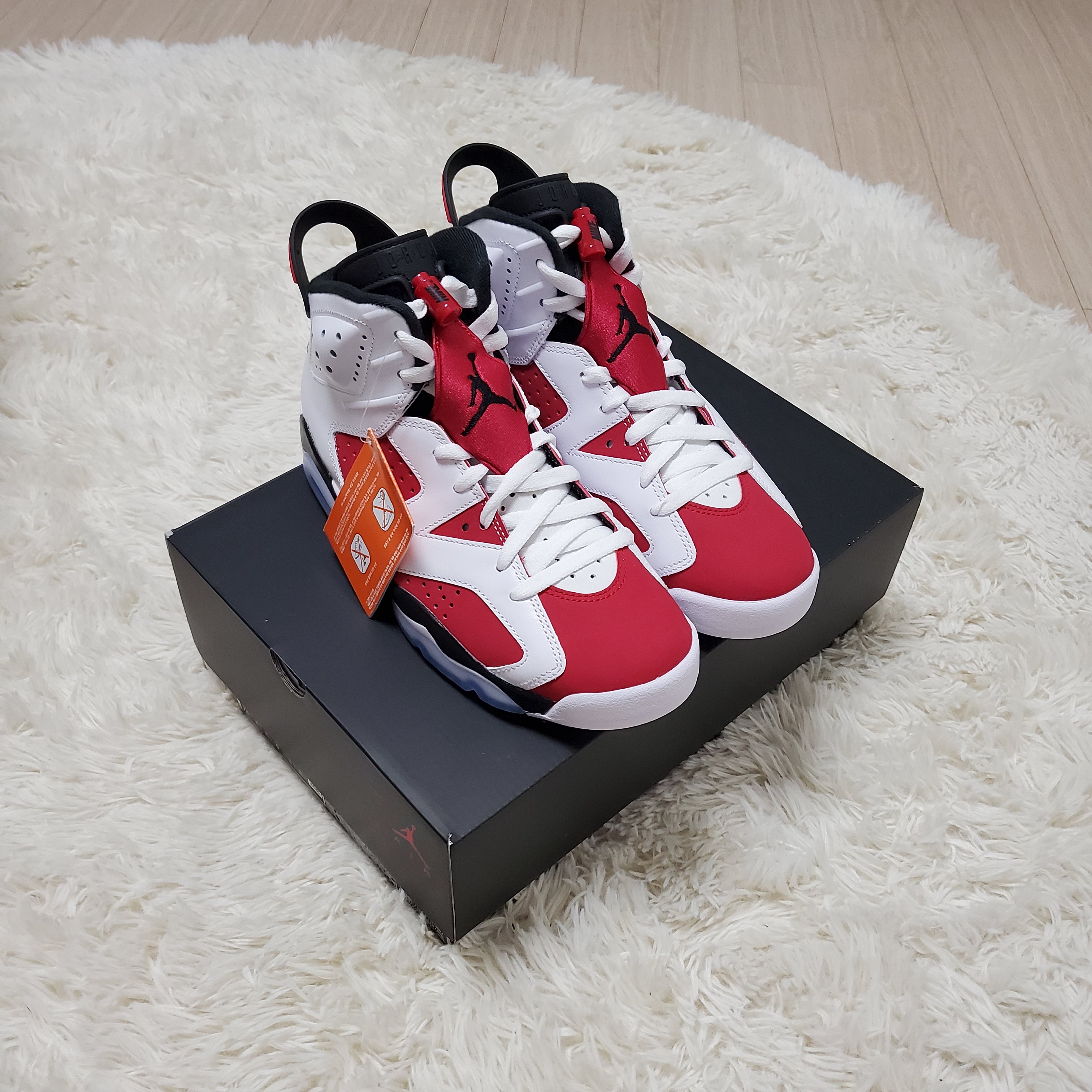 Jordan 6 Retro Carmine 2021 착용 스타일