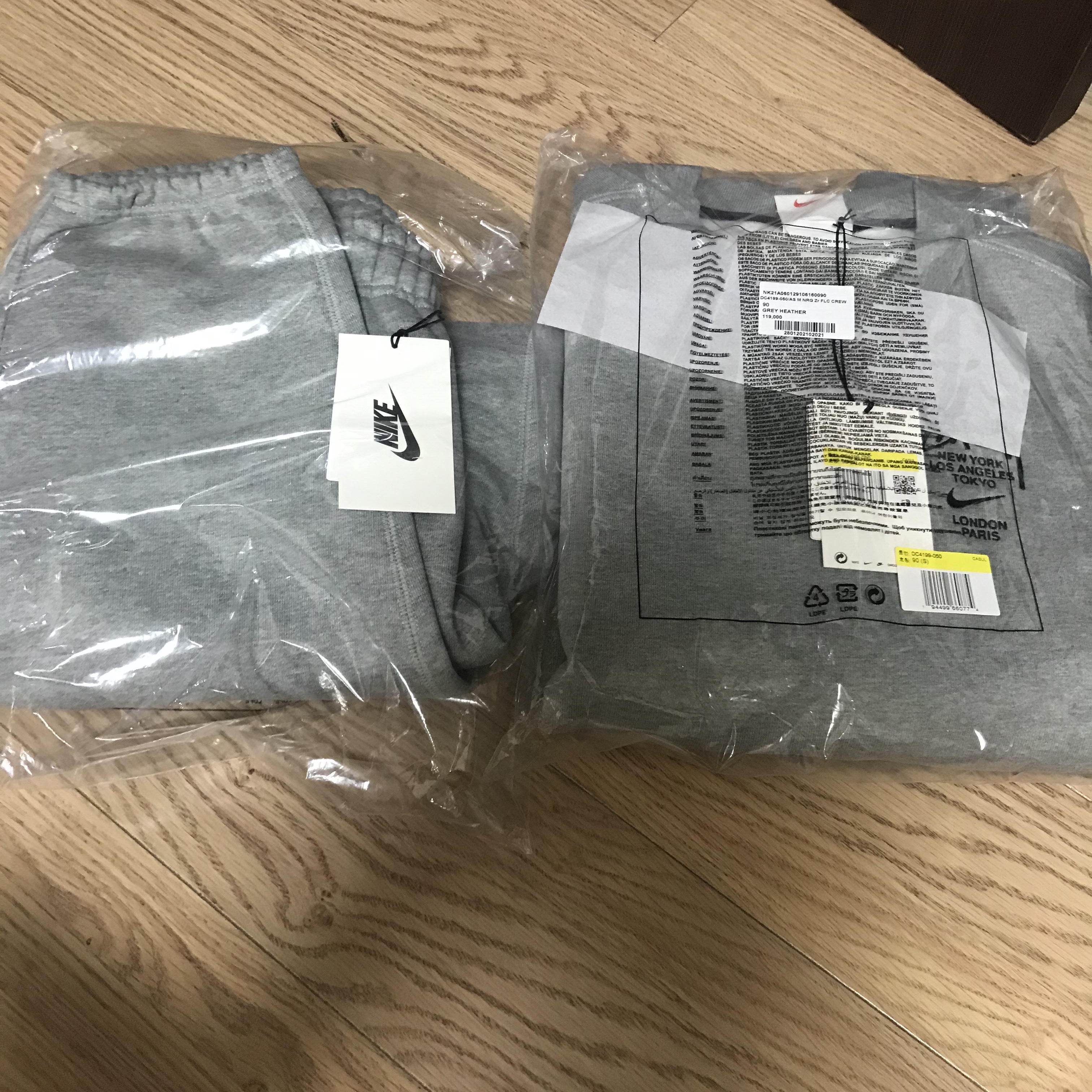 Nike x Stussy NRG ZR Fleece Crewneck Heather Grey - US/EU, Nike x Stussy NRG ZR Fleece Pants Heather Grey - US/EU 착용 스타일