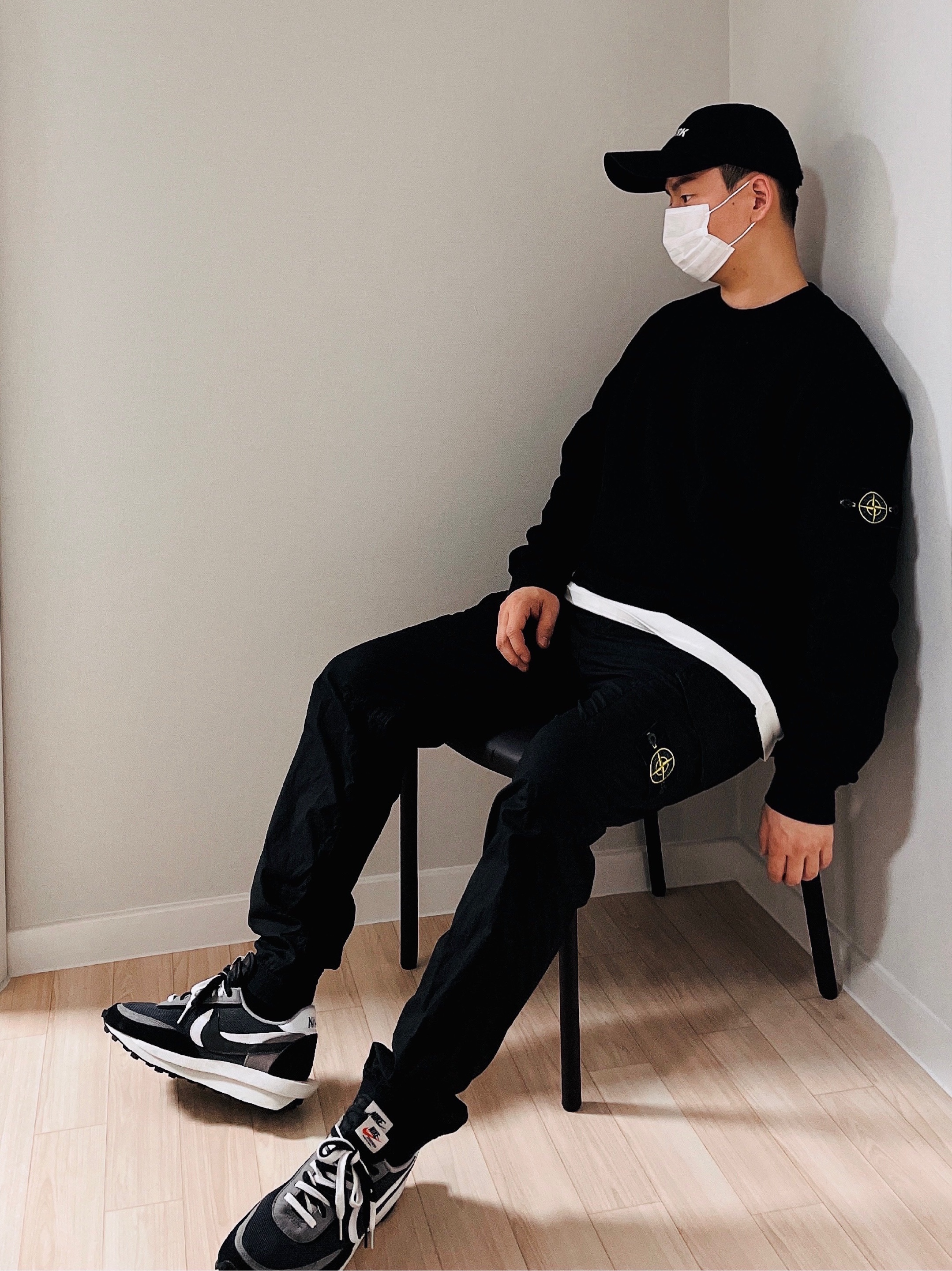 Nike x Sacai LDWaffle Black 착용 스타일
