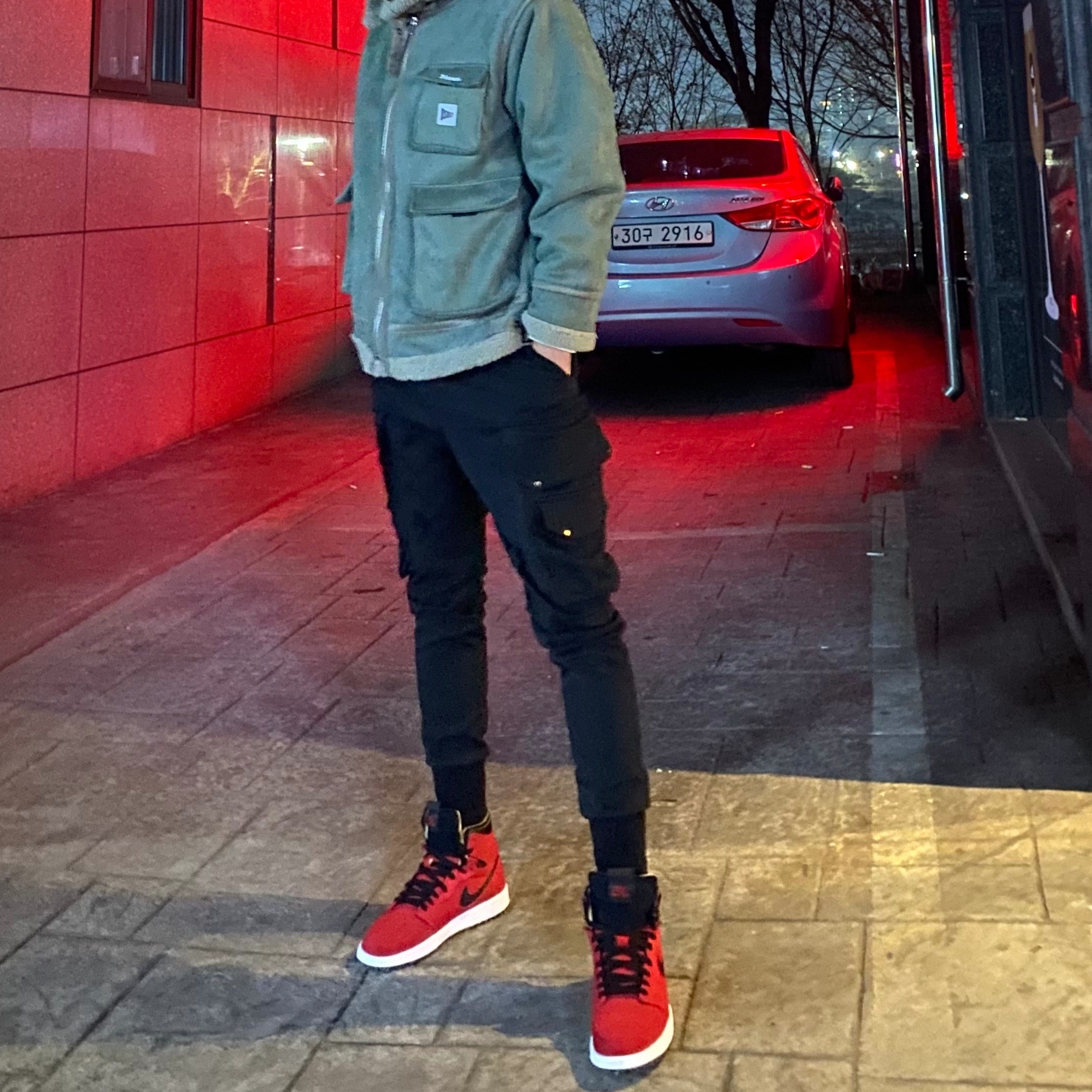 Jordan 1 Zoom Air CMFT Gym Red 착용 스타일