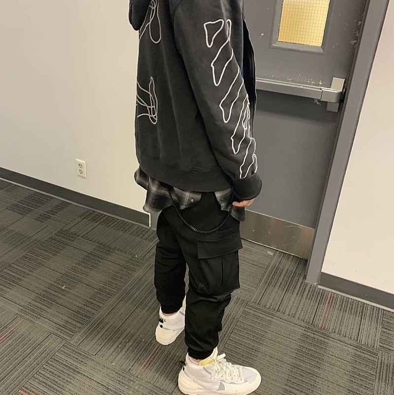Nike x Sacai Blazer Mid White Grey 착용 스타일