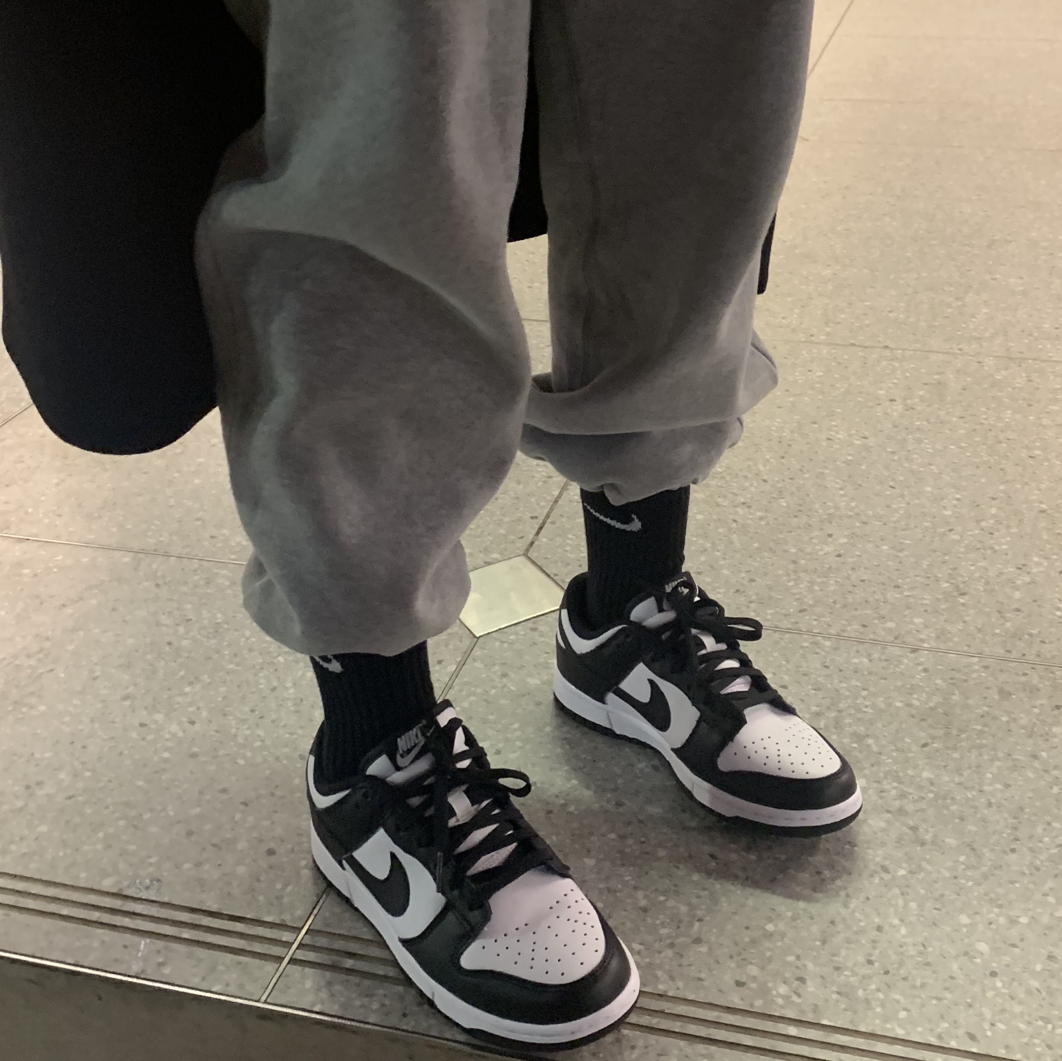 (W) Nike Dunk Low Black 착용 스타일
