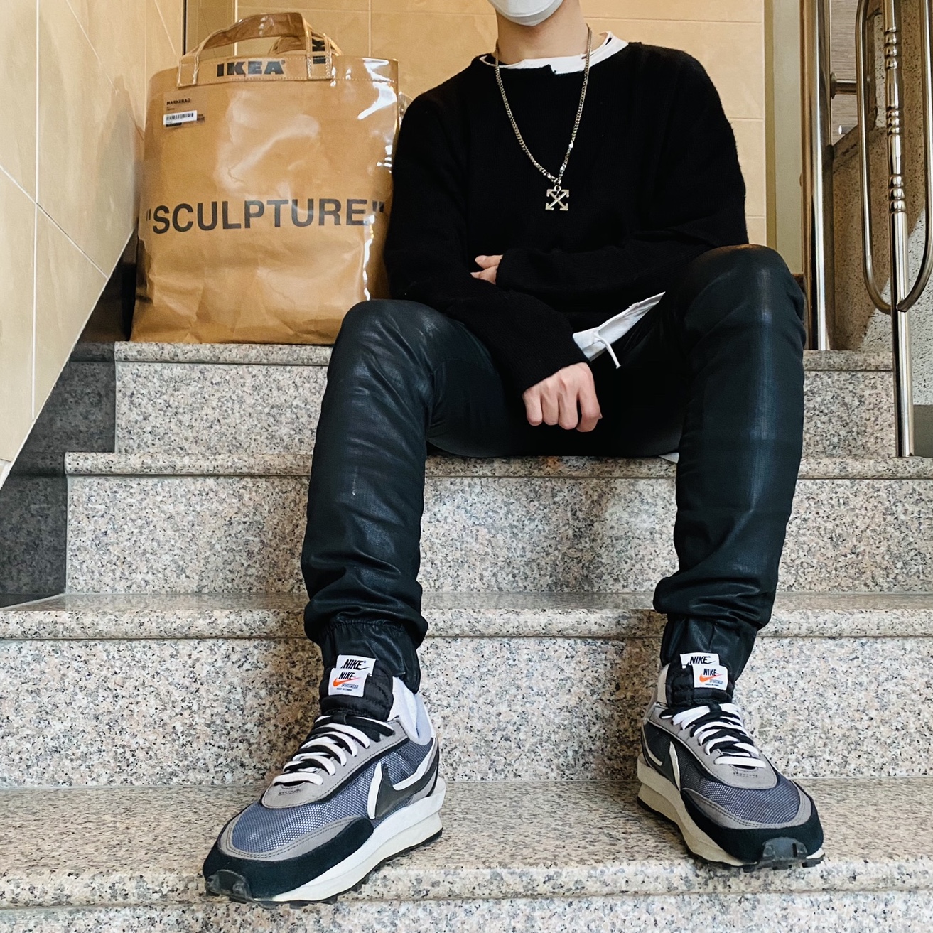 Nike x Sacai LDWaffle Black 착용 스타일