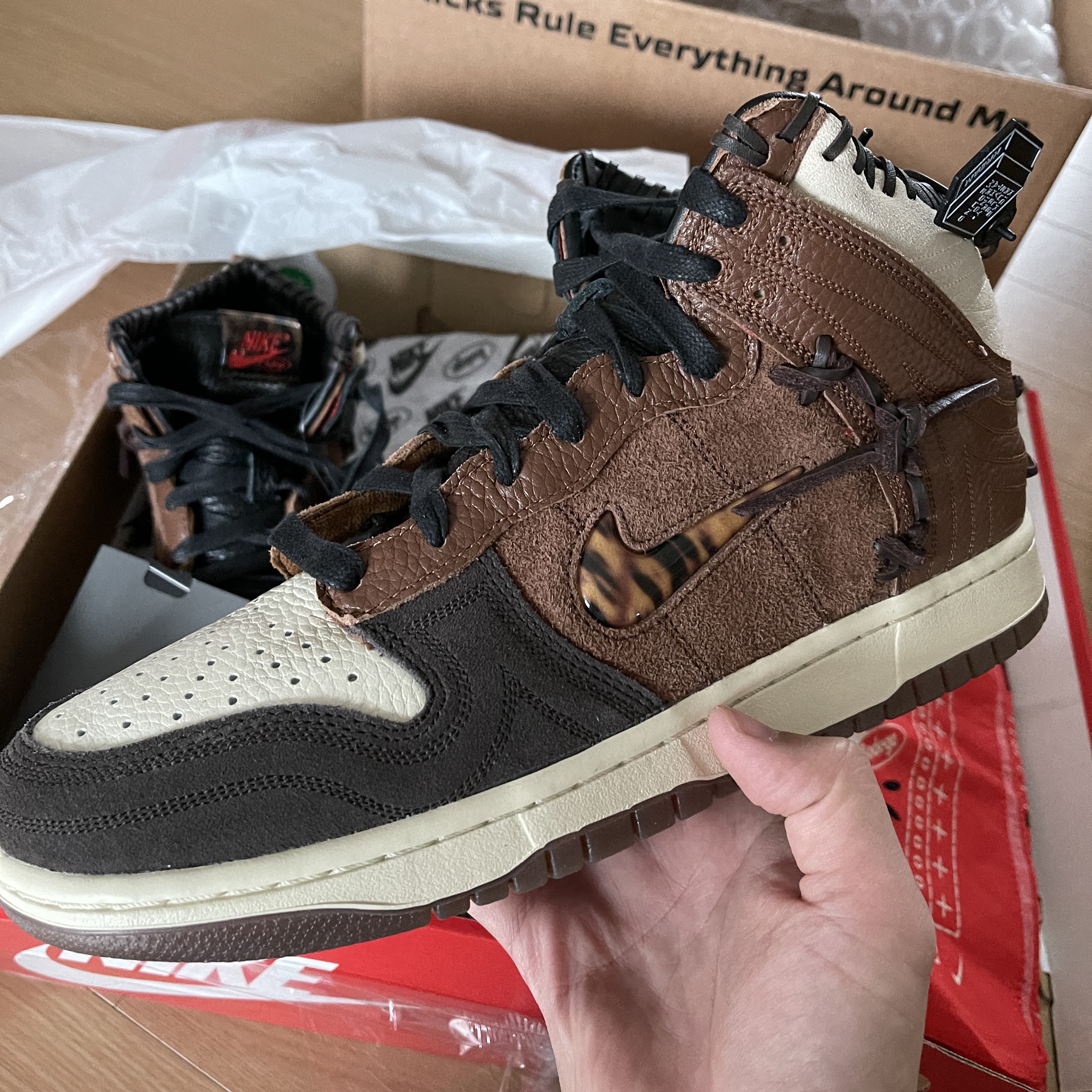 Nike x Bodega Dunk High Legend 착용 스타일