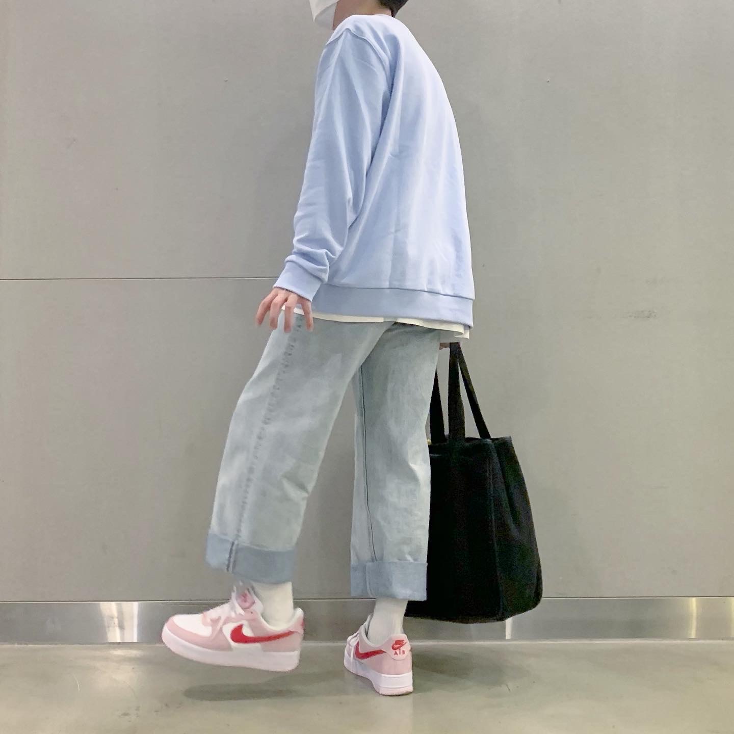 Nike Air Force 1 '07 QS Valentine's Day 착용 스타일 - 3