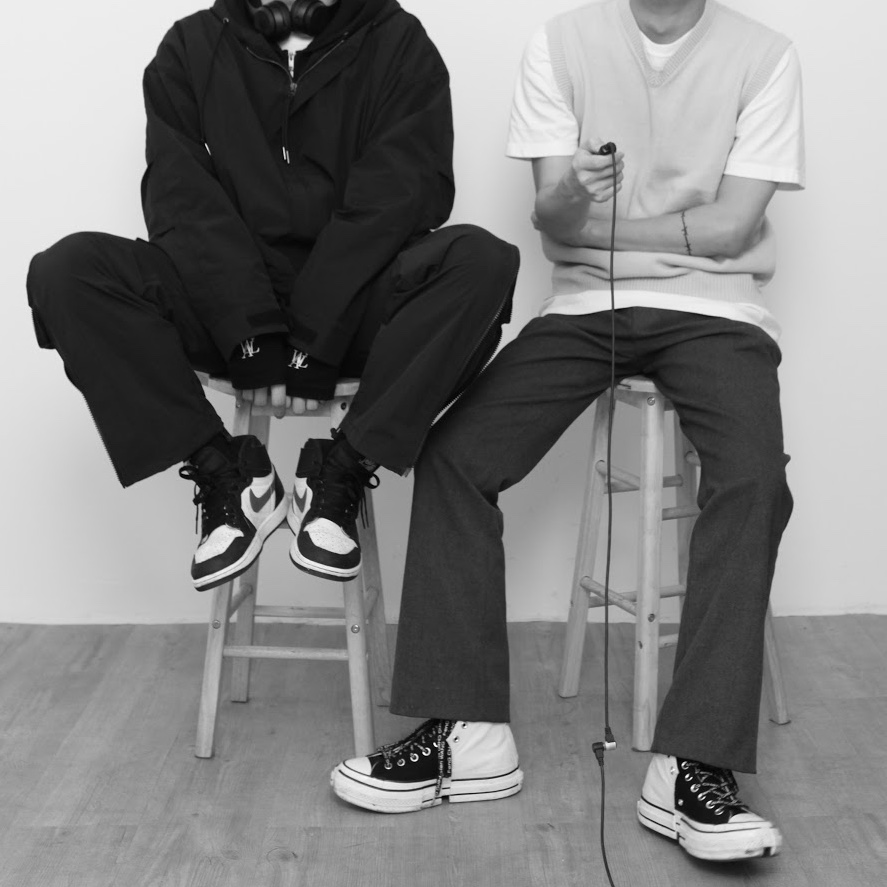 Converse x Feng Chen Wang Chuck 70 2-in-1 Natural Ivory Black, Jordan 1 Retro High OG A Star Is Born 착용 스타일
