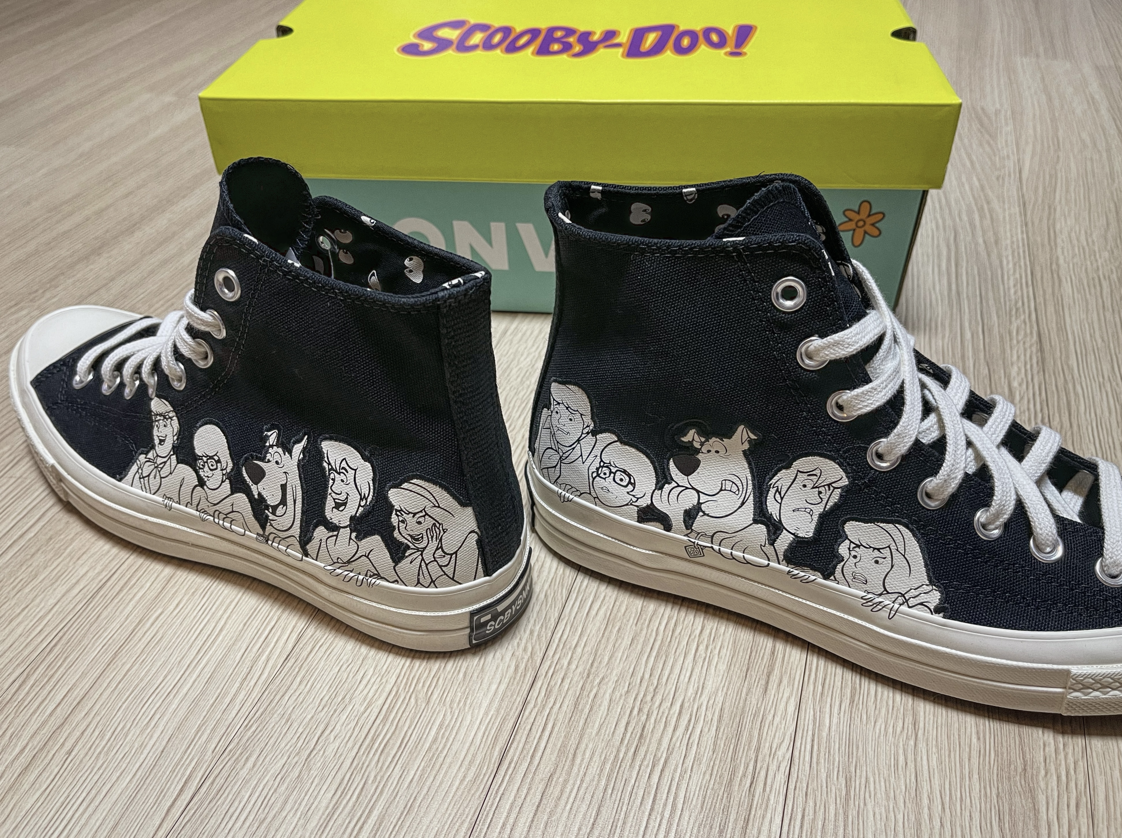 Converse x Scooby-Doo Chuck 70 High - Mystery Solving Gang 착용 스타일 - 2