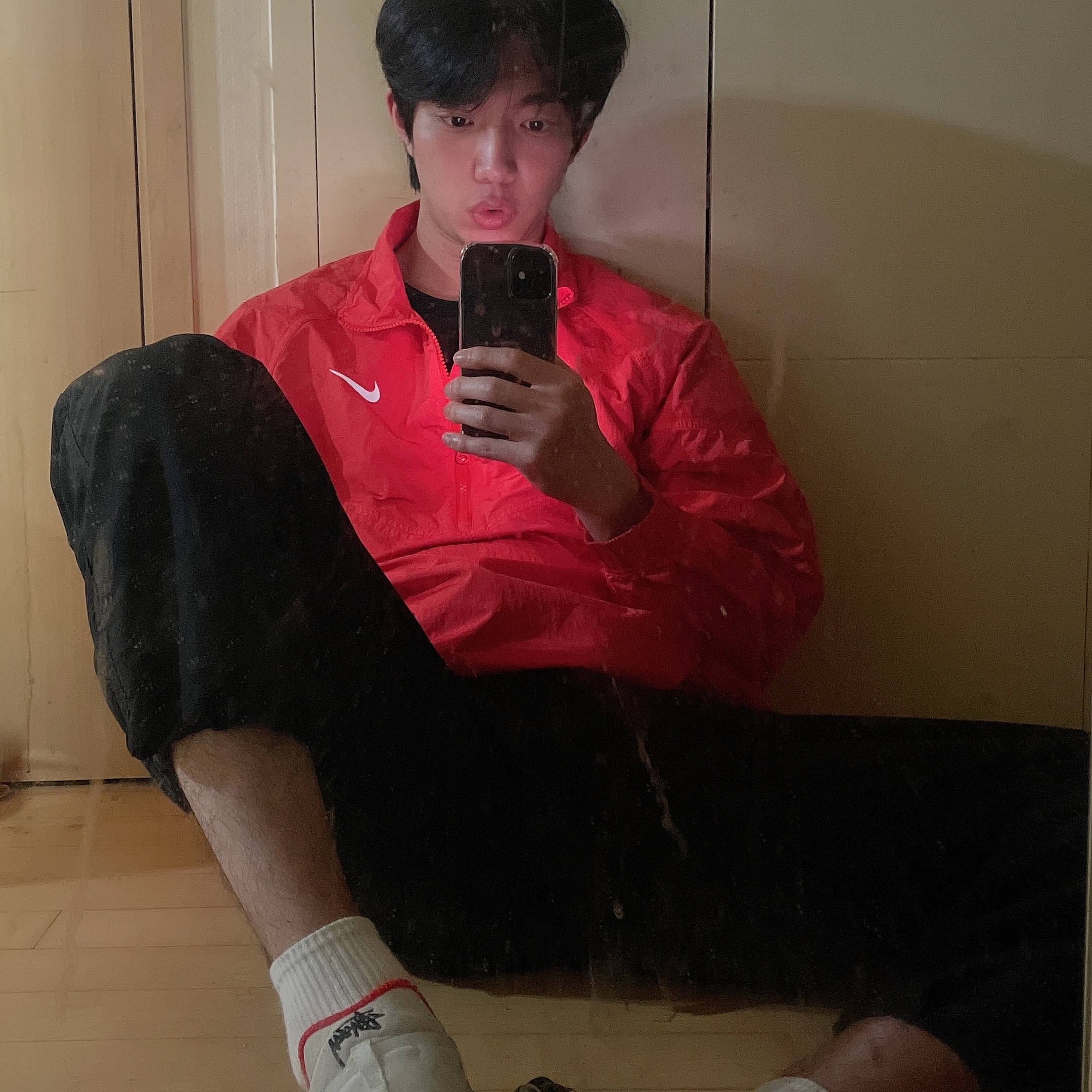 Nike x Stussy Air Zoom Spiridon Kukini White, Nike x Stussy Windrunner Jacket Habanero Red 착용 스타일
