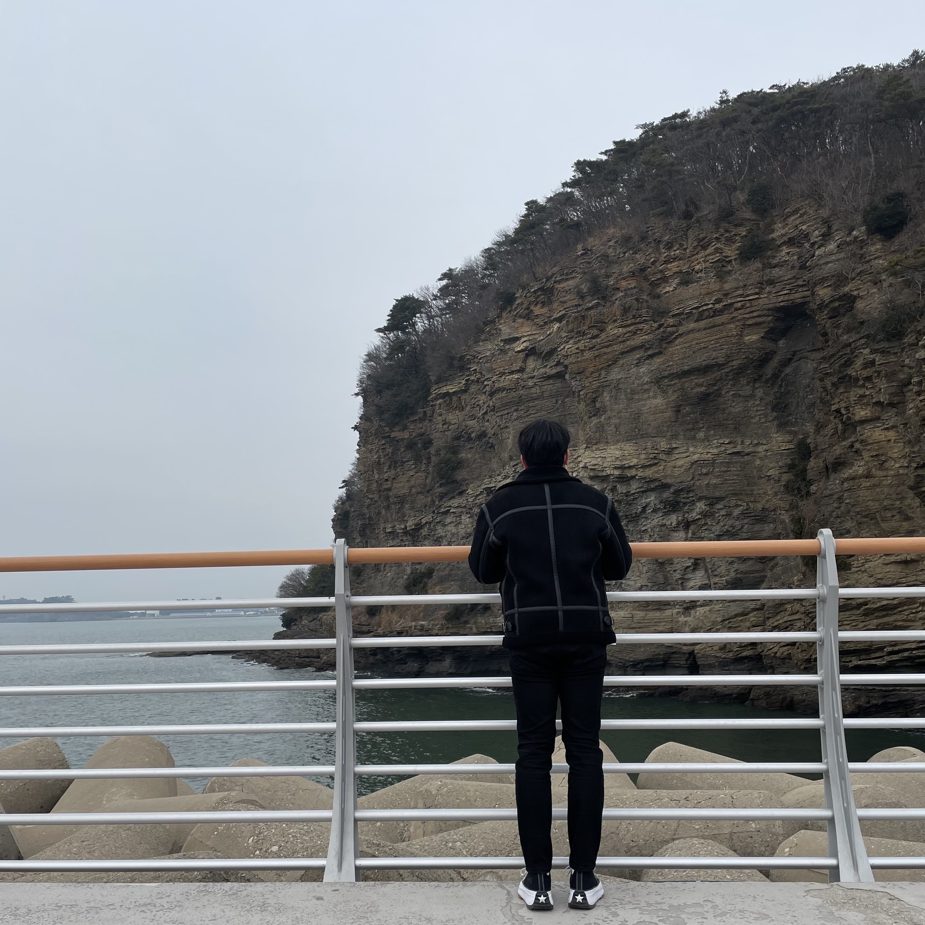 Converse Run Star Hike Hi Black White Gum 착용 스타일