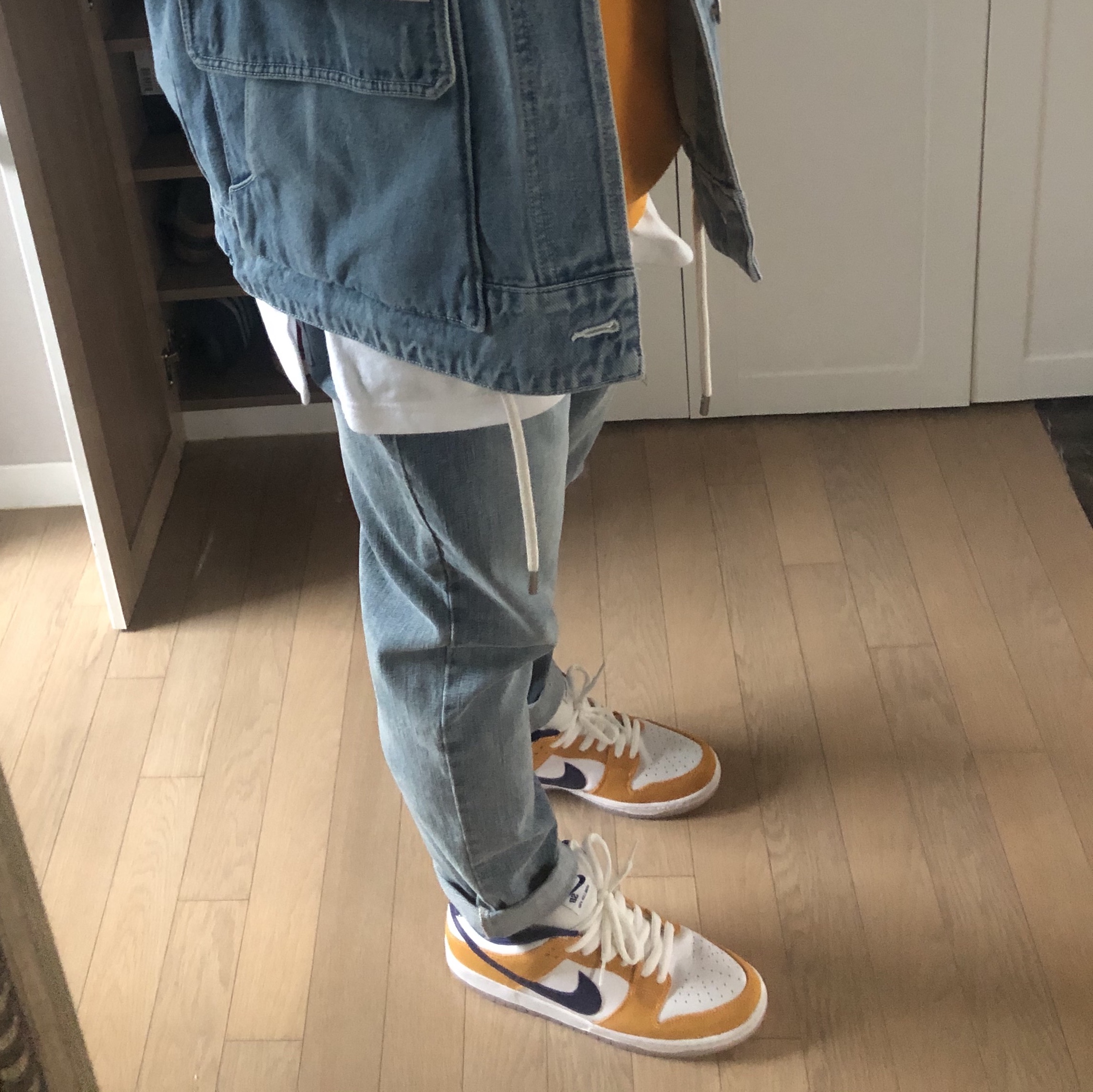 Nike SB Dunk Low Laser Orange 착용 스타일