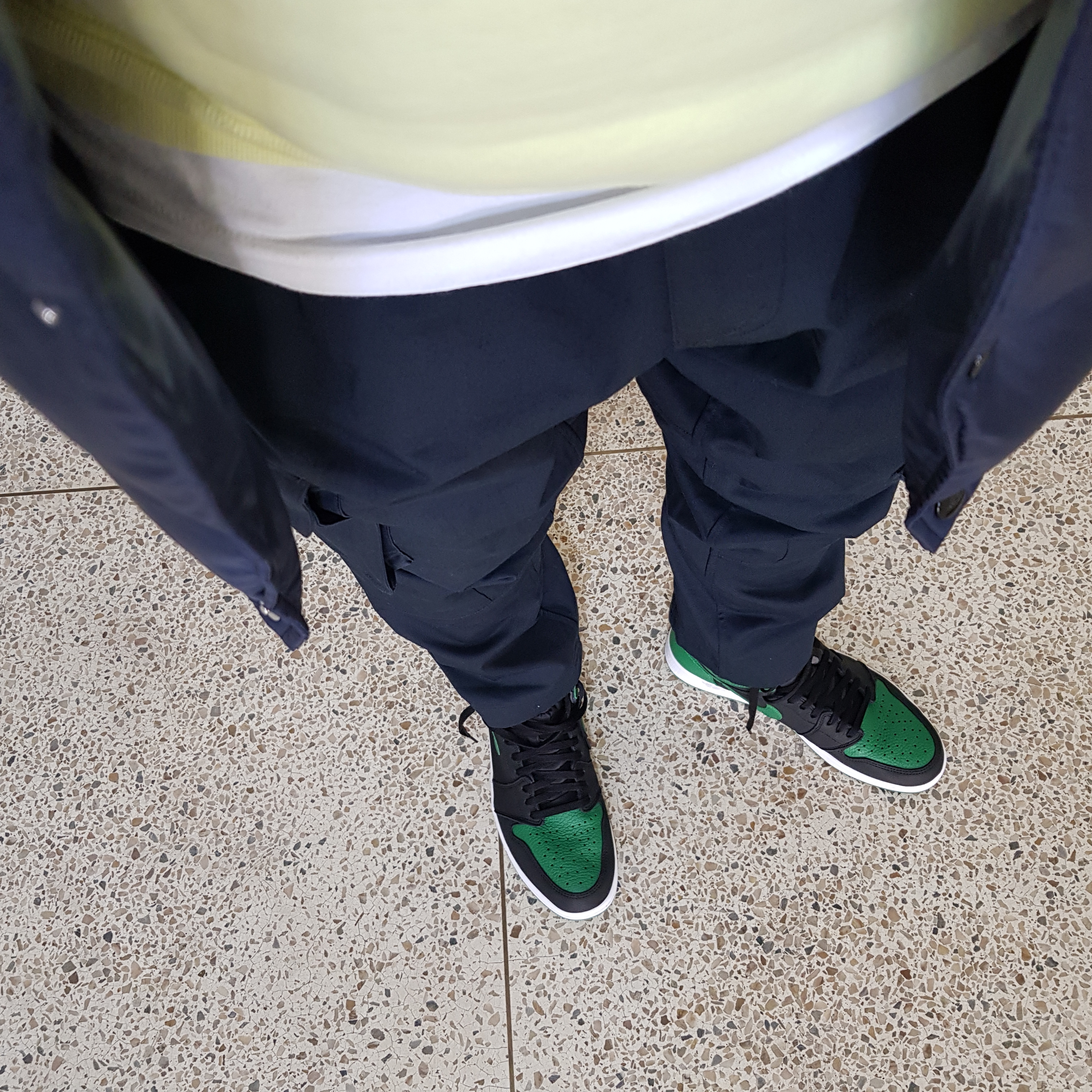 Jordan 1 Retro High OG Pine Green Black 착용 스타일 - 1