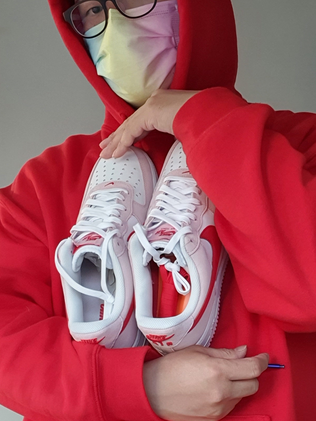 Nike Air Force 1 '07 QS Valentine's Day 착용 스타일