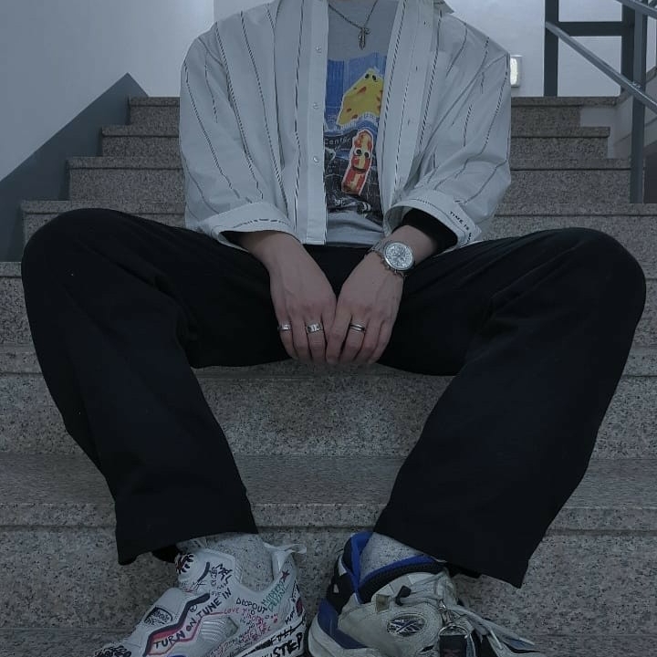 Reebok x Vetements Genetically Modified Pump Dirty Grey, Reebok x Vetements Instapump Fury Doodle 착용 스타일