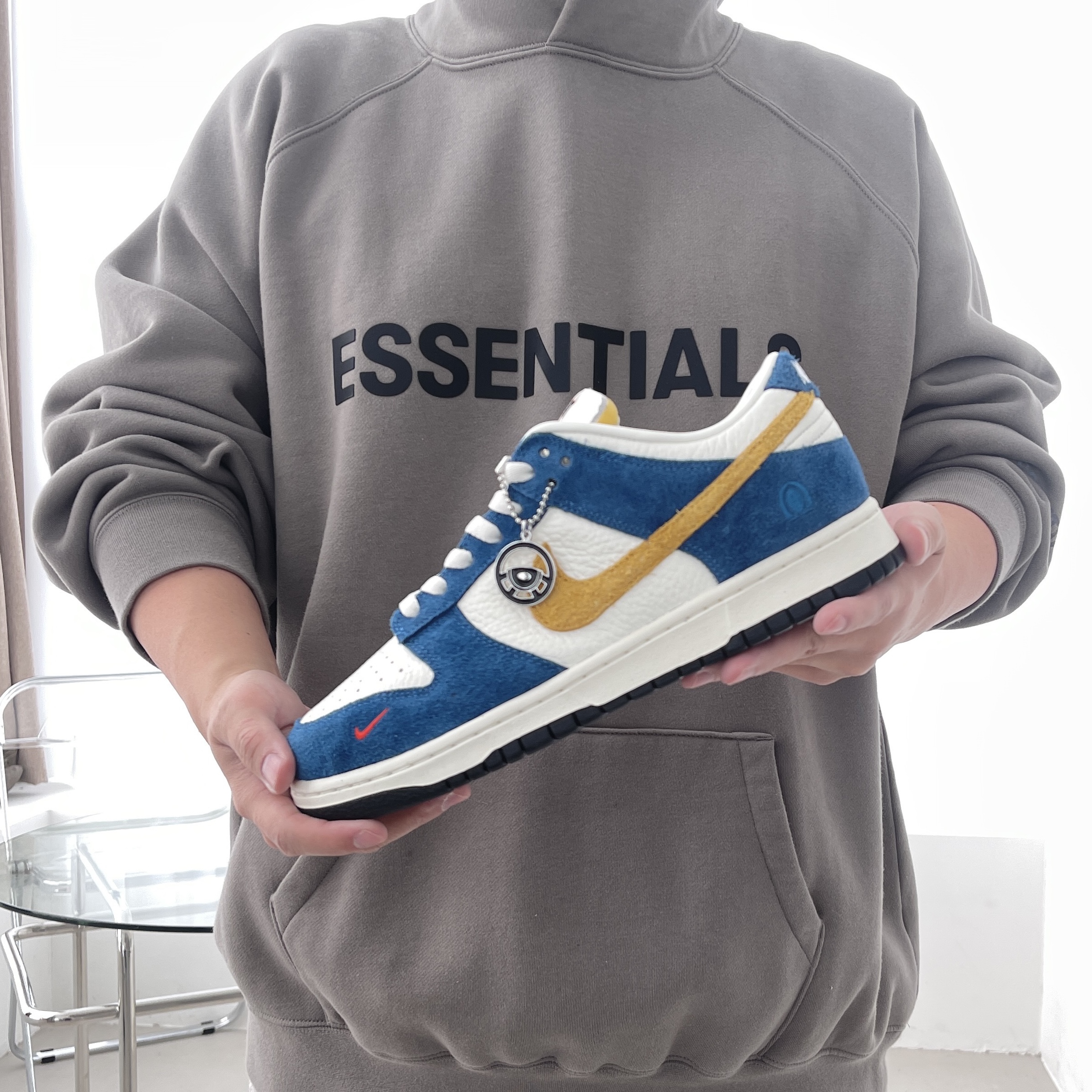 Nike x Kasina Dunk Low 80's Bus 착용 스타일