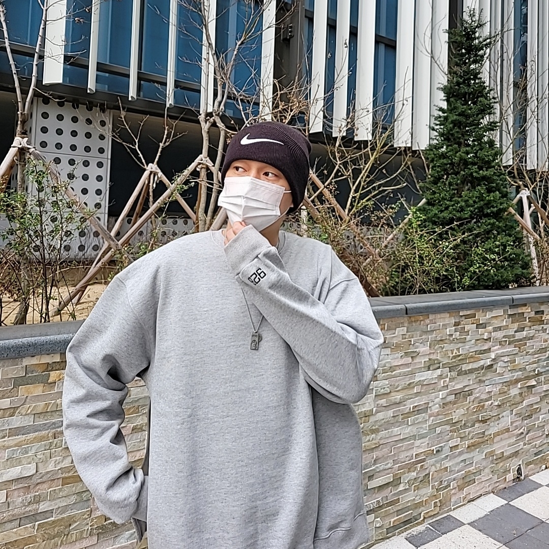 Nike x Stussy Cuff Beanie, IAB Studio Sweatpants Gray - 21SS 착용 스타일 - 2