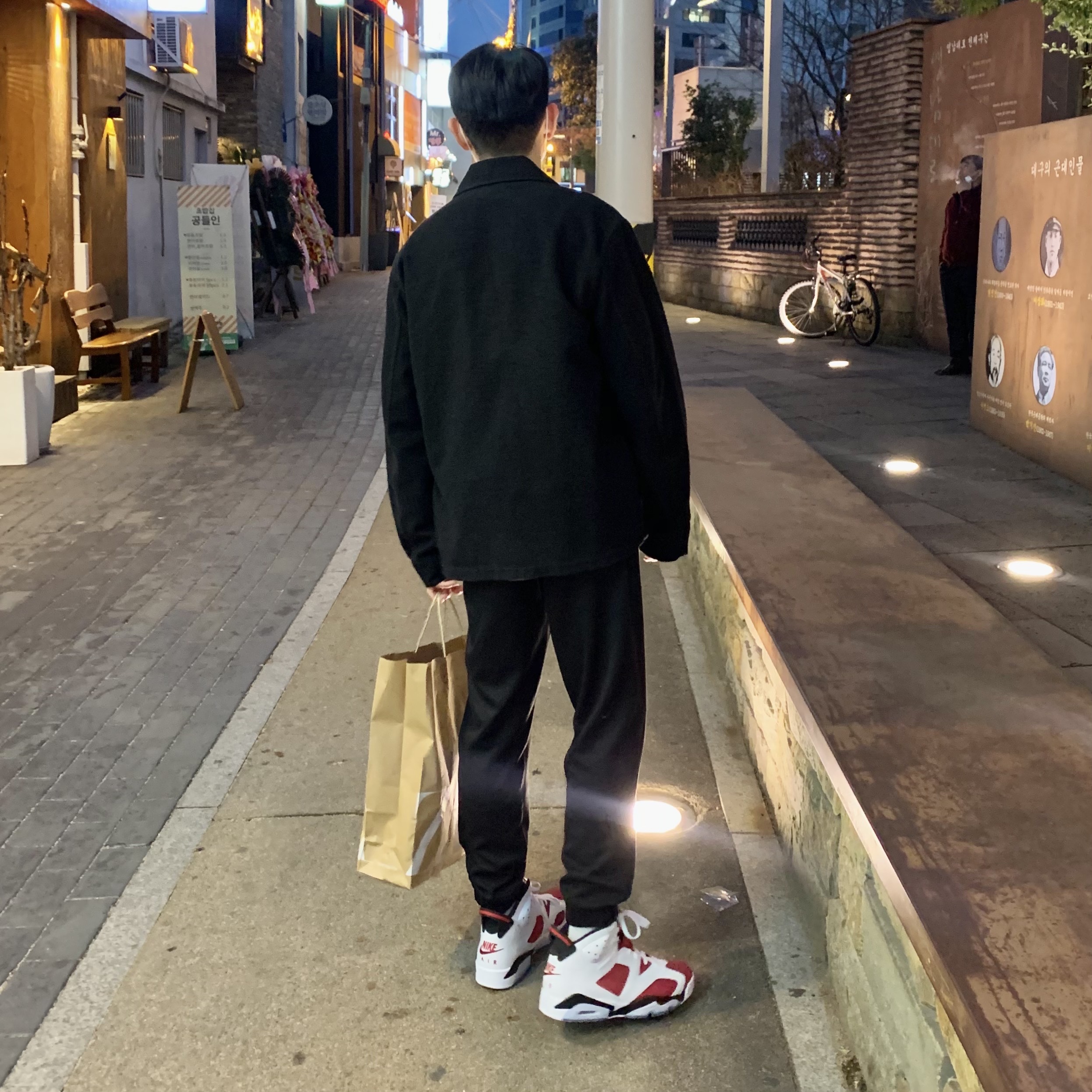 Jordan 6 Retro Carmine 2021 착용 스타일