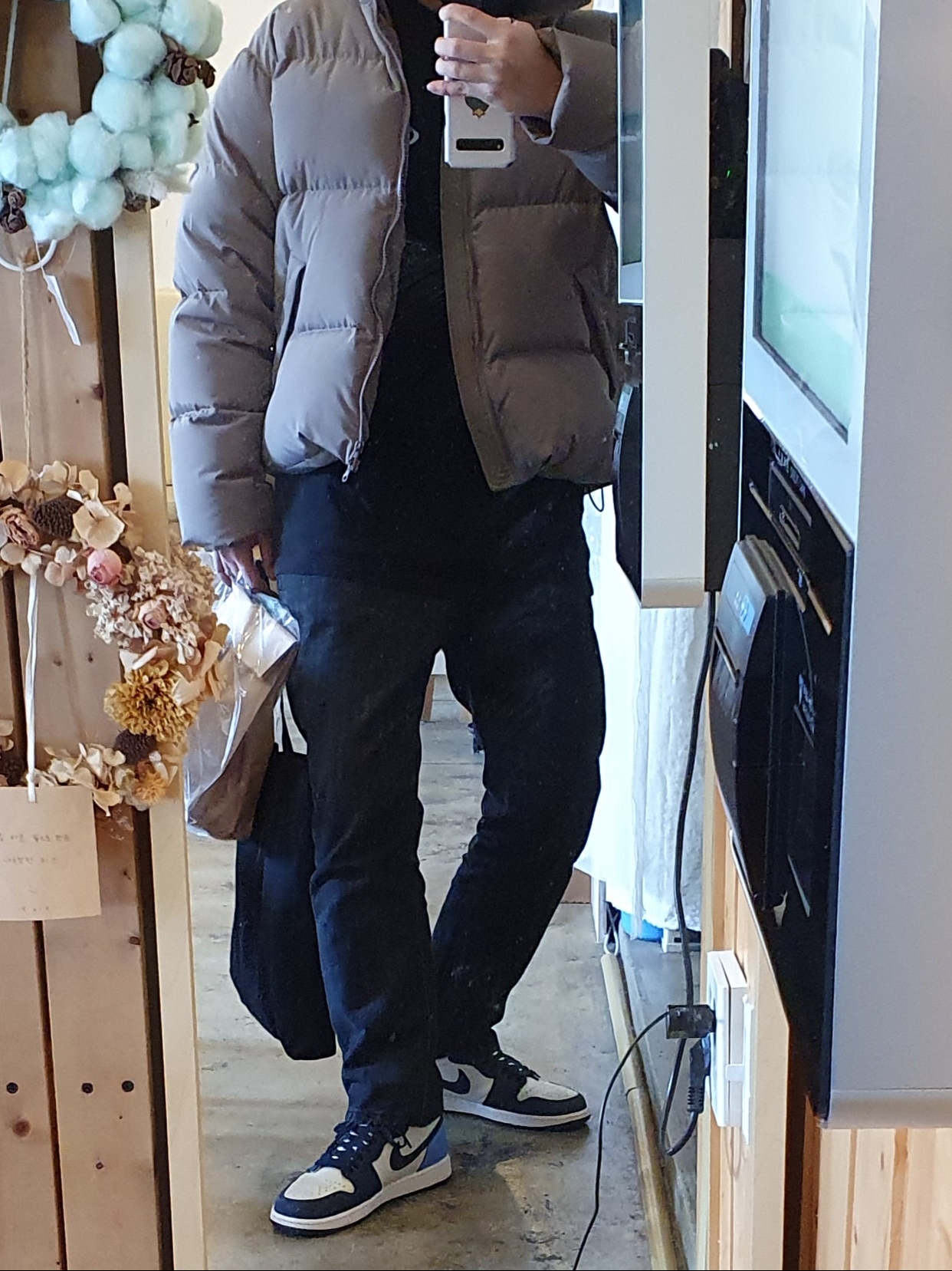 Jordan 1 Retro High Obsidian UNC 착용 스타일