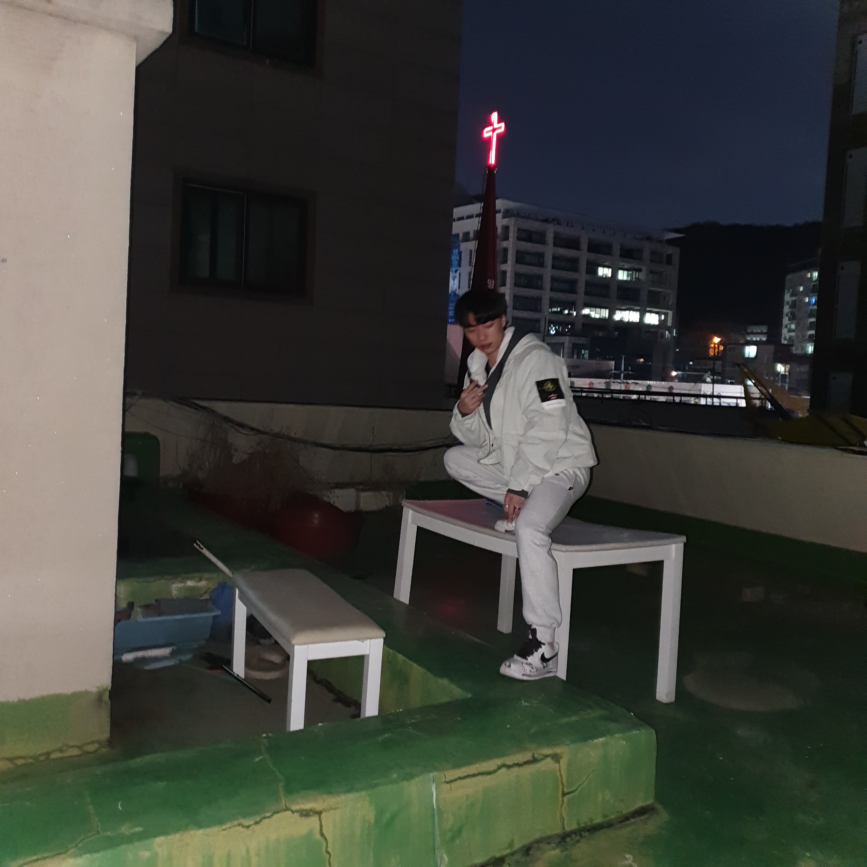 Supreme x Stone Island Corduroy Jacket Stone - 20FW, IAB Studio Sweatpants Gray - 21SS 착용 스타일