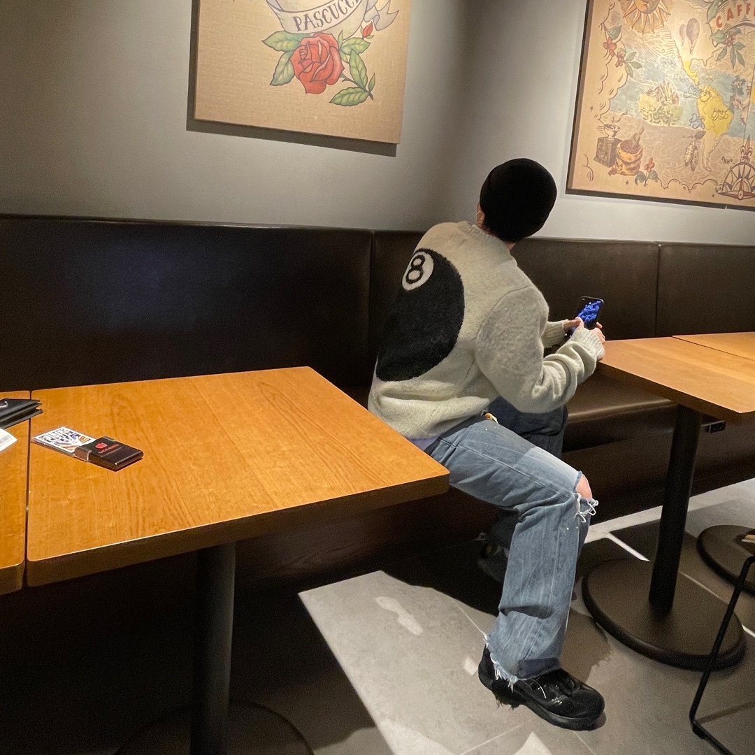 Stussy 8 Ball Heavy Brushed Mohair Sweater Cream, Asics x Kiko Kostadinov Gel-Korika Black 착용 스타일 - 2