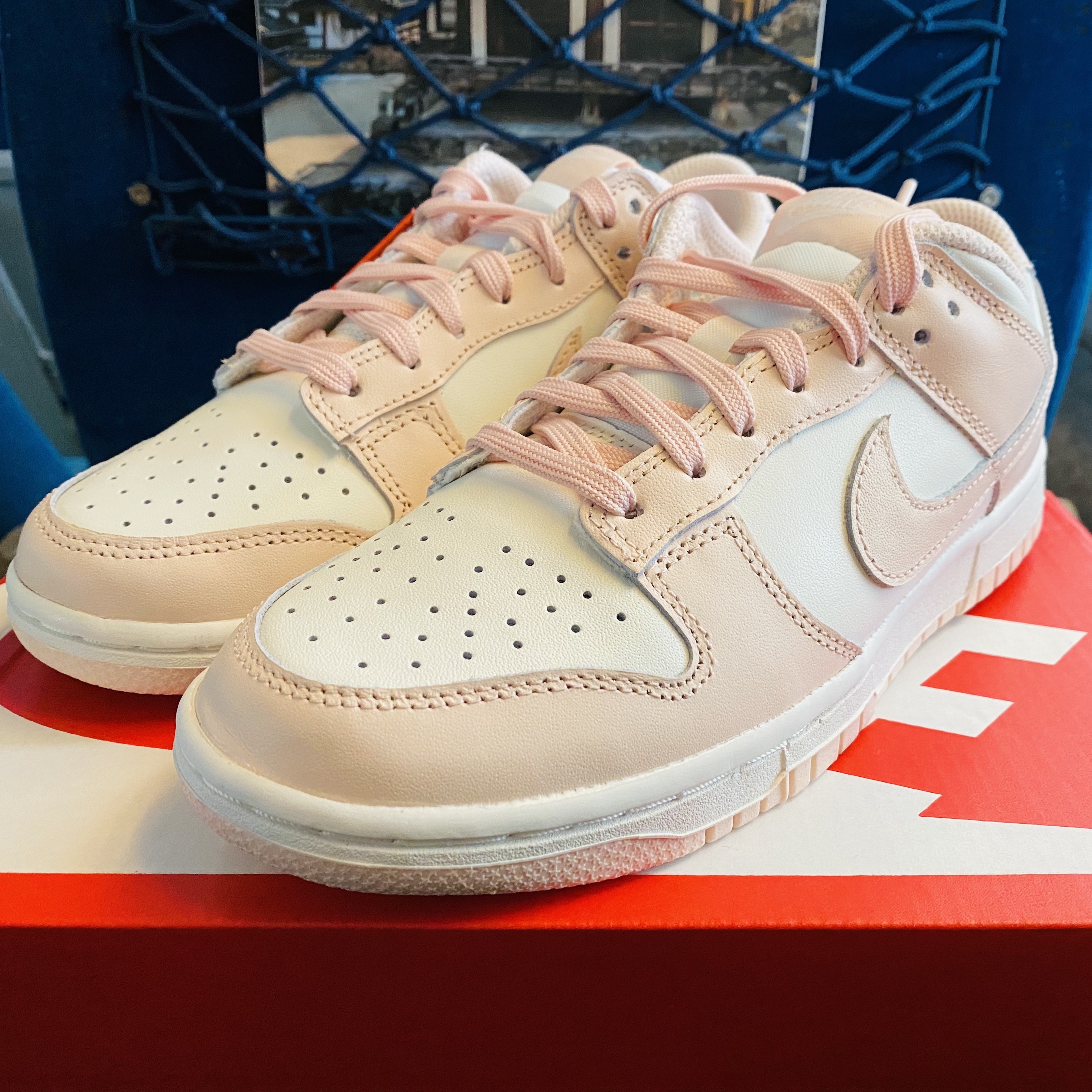(W) Nike Dunk Low Orange Pearl 착용 스타일 - 2