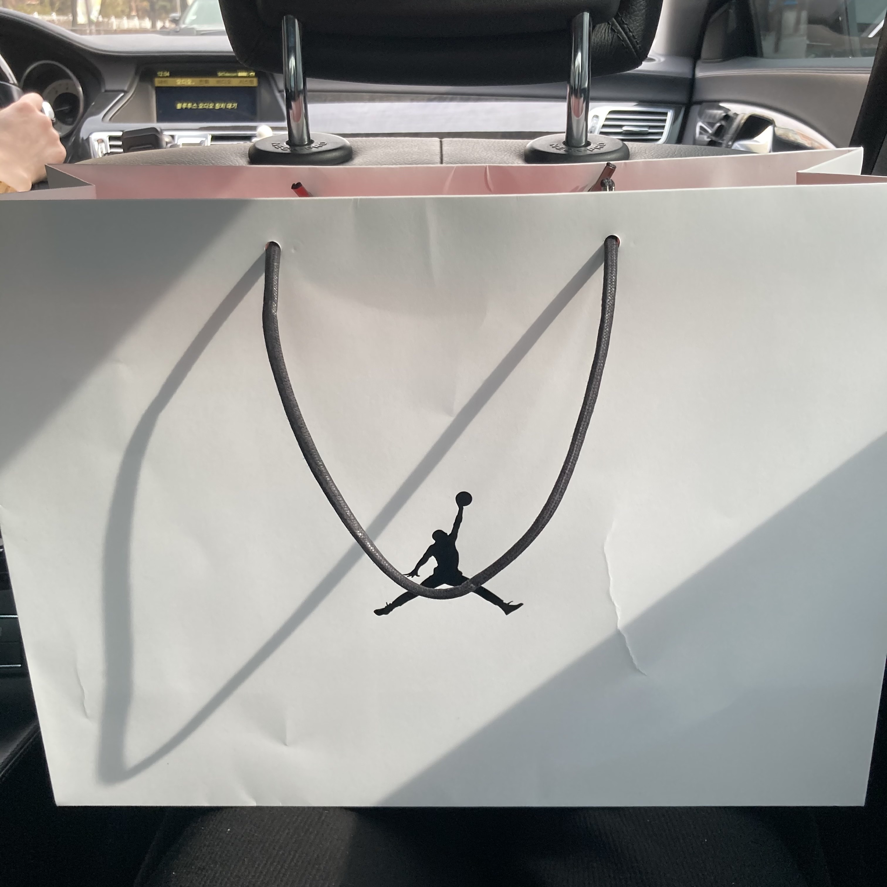 (W) Jordan 1 Retro High OG Silver Toe 착용 스타일 - 2