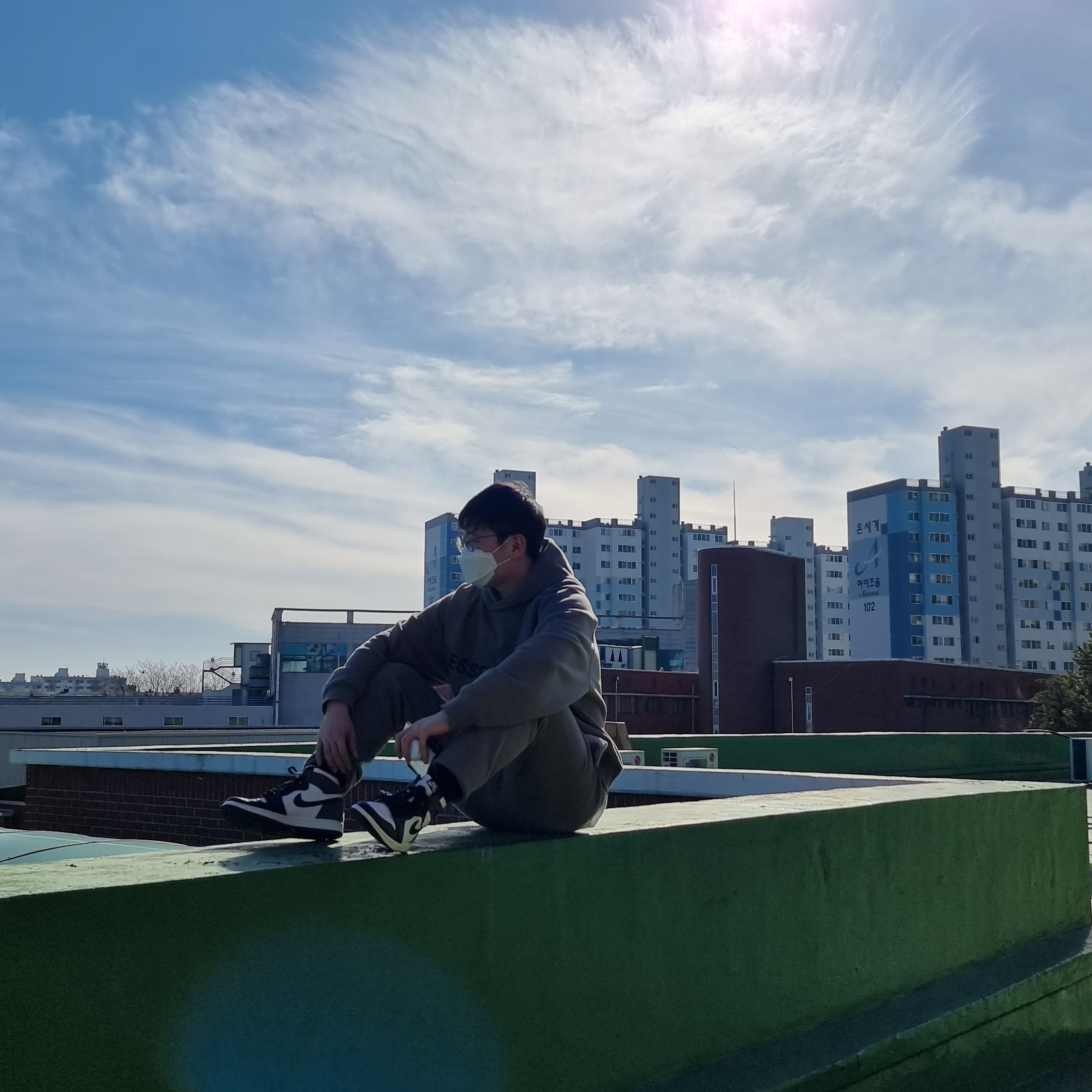 Essentials Sweatpants Taupe - 20FW, Jordan 1 Retro High OG Black Mocha 착용 스타일
