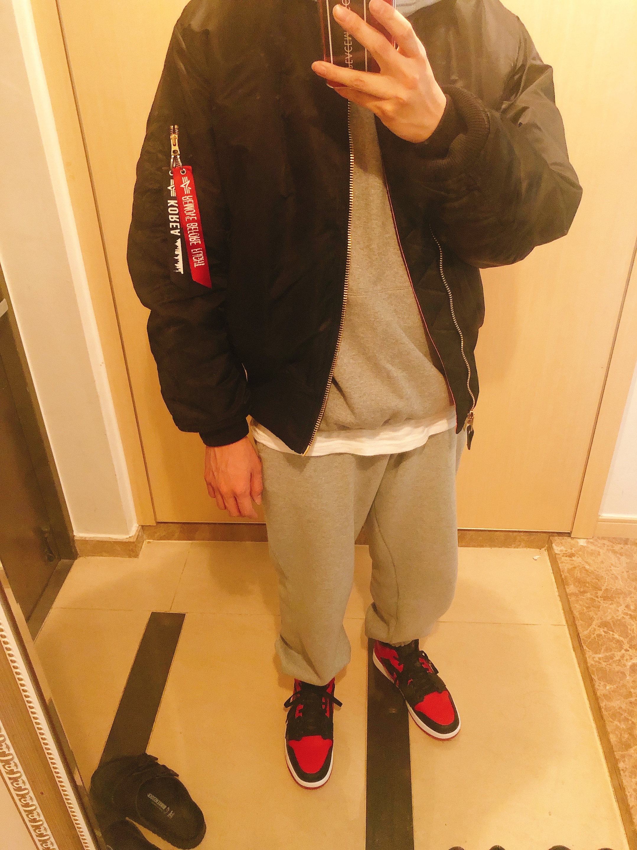 Jordan 1 Mid Bred Banned 2020 착용 스타일