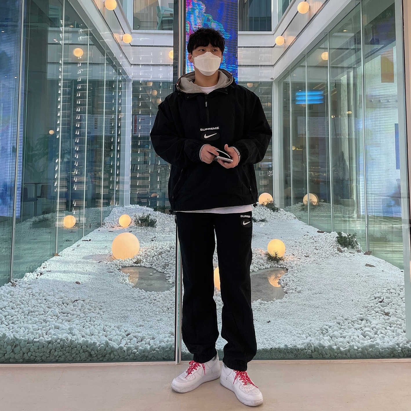 Supreme x Nike Jewel Reversible Ripstop Anorak Black - 20FW, Supreme x Nike Jewel Reversible Ripstop Pants Black - 20FW 착용 스타일