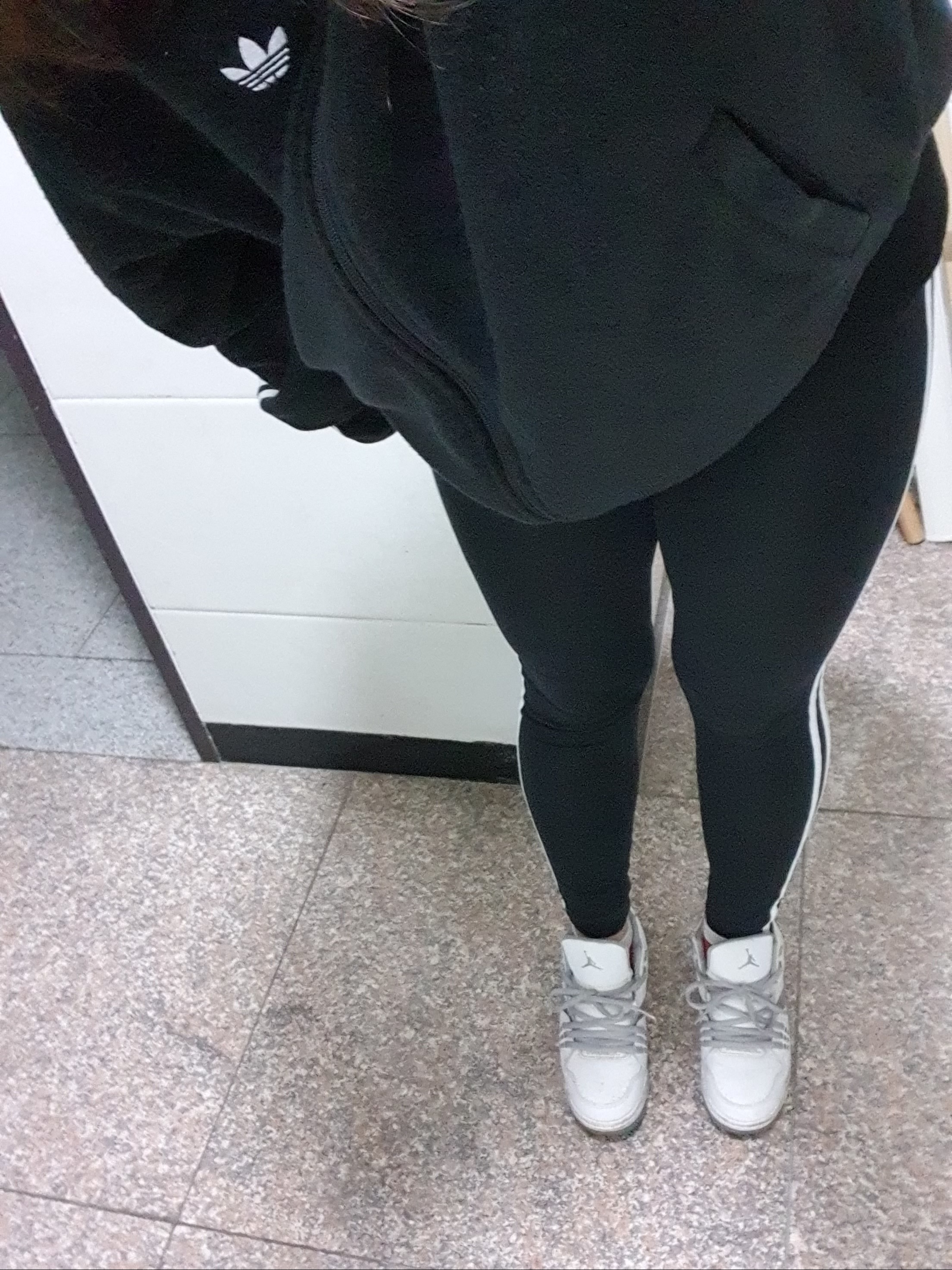 Jordan Flight 23 White Cement 착용 스타일