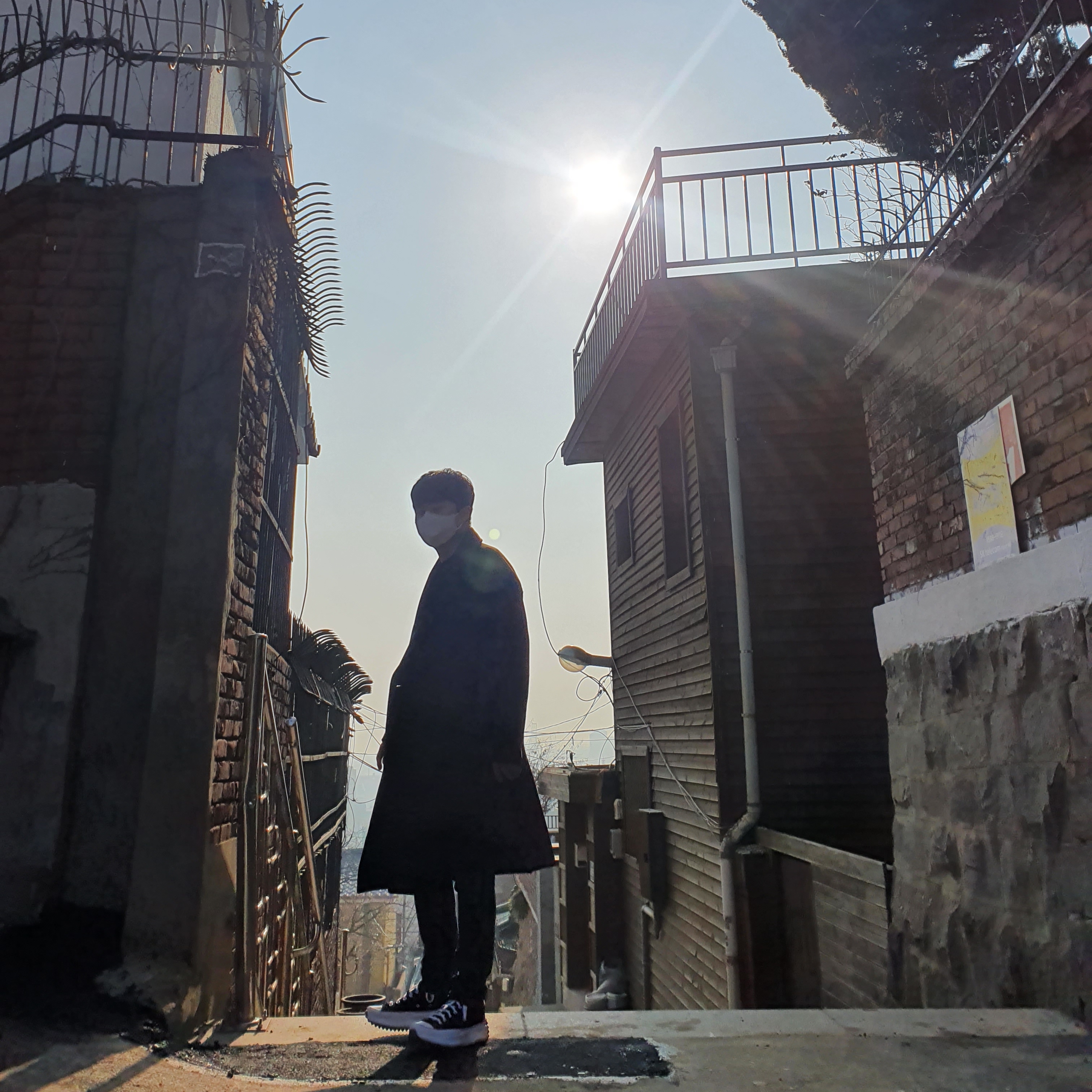 Converse Run Star Hike Hi Black White Gum 착용 스타일