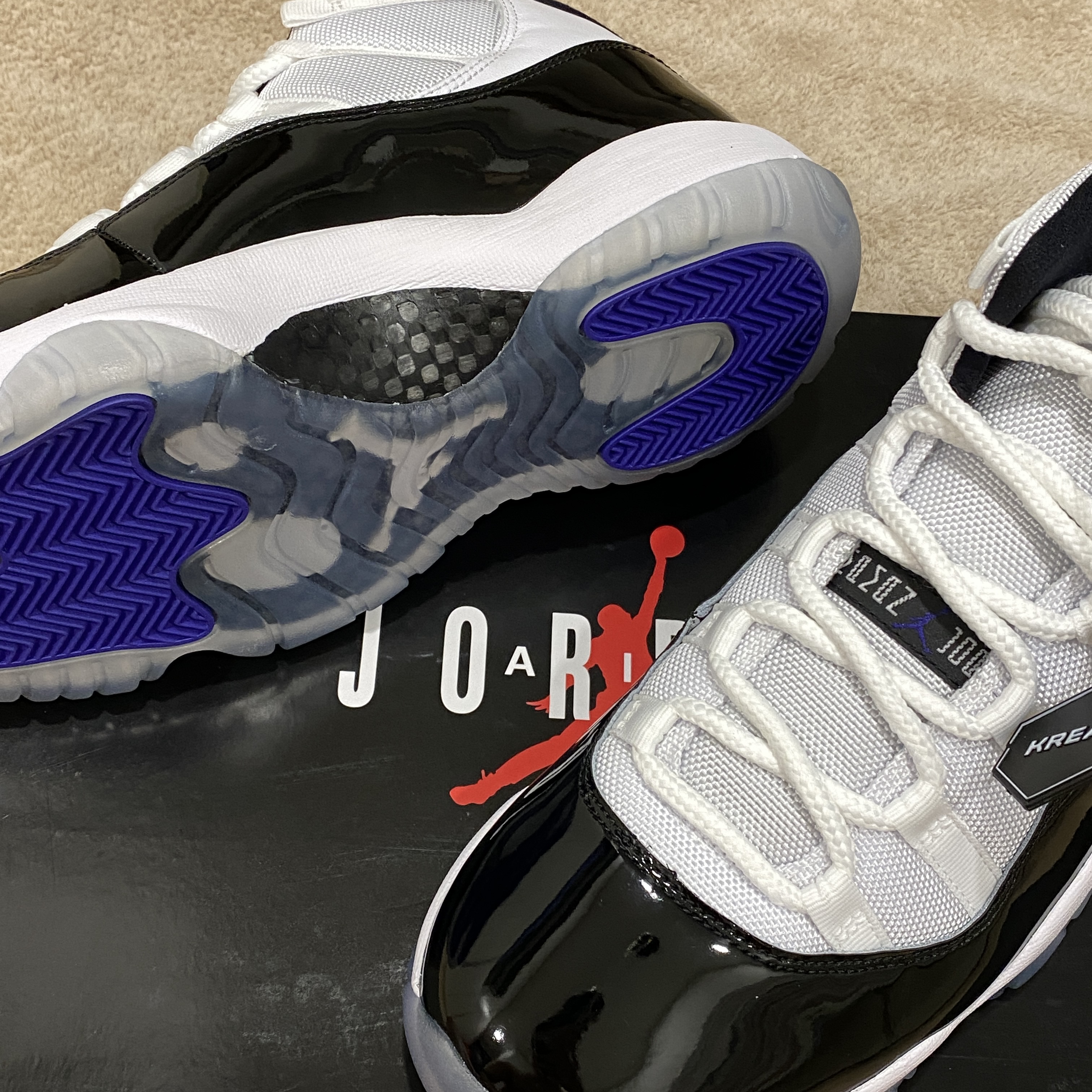 Jordan 11 Retro Concord 2018 착용 스타일 - 1