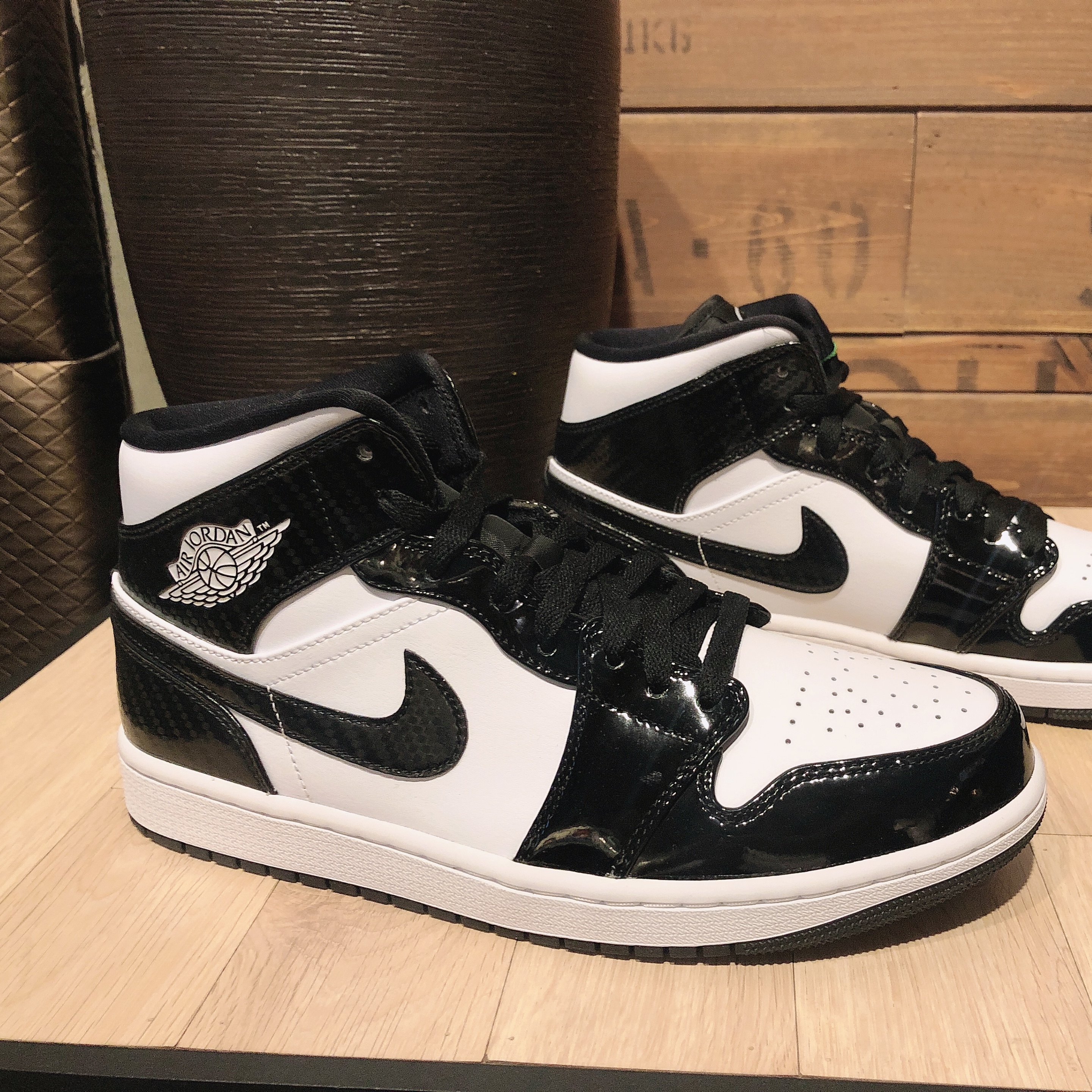 Jordan 1 Mid SE ASW Black 착용 스타일 - 2