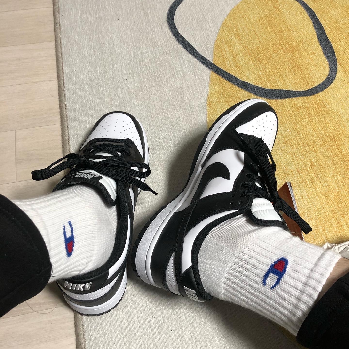 Nike Dunk Low Retro Black 착용 스타일