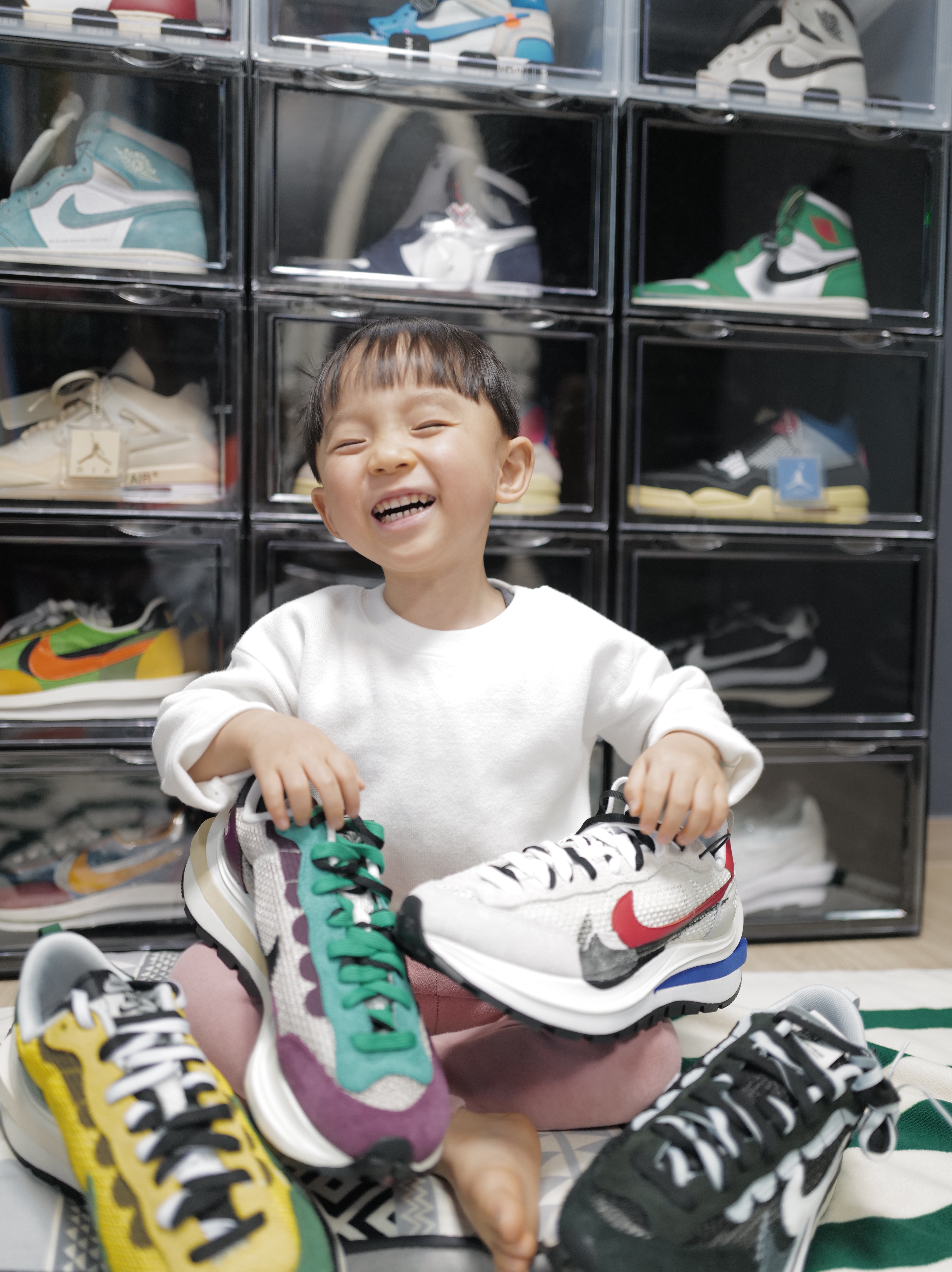 Nike x Sacai VaporWaffle Tour Yellow & Gorge Green Sail, Nike x Sacai VaporWaffle Black White 착용 스타일 - 2