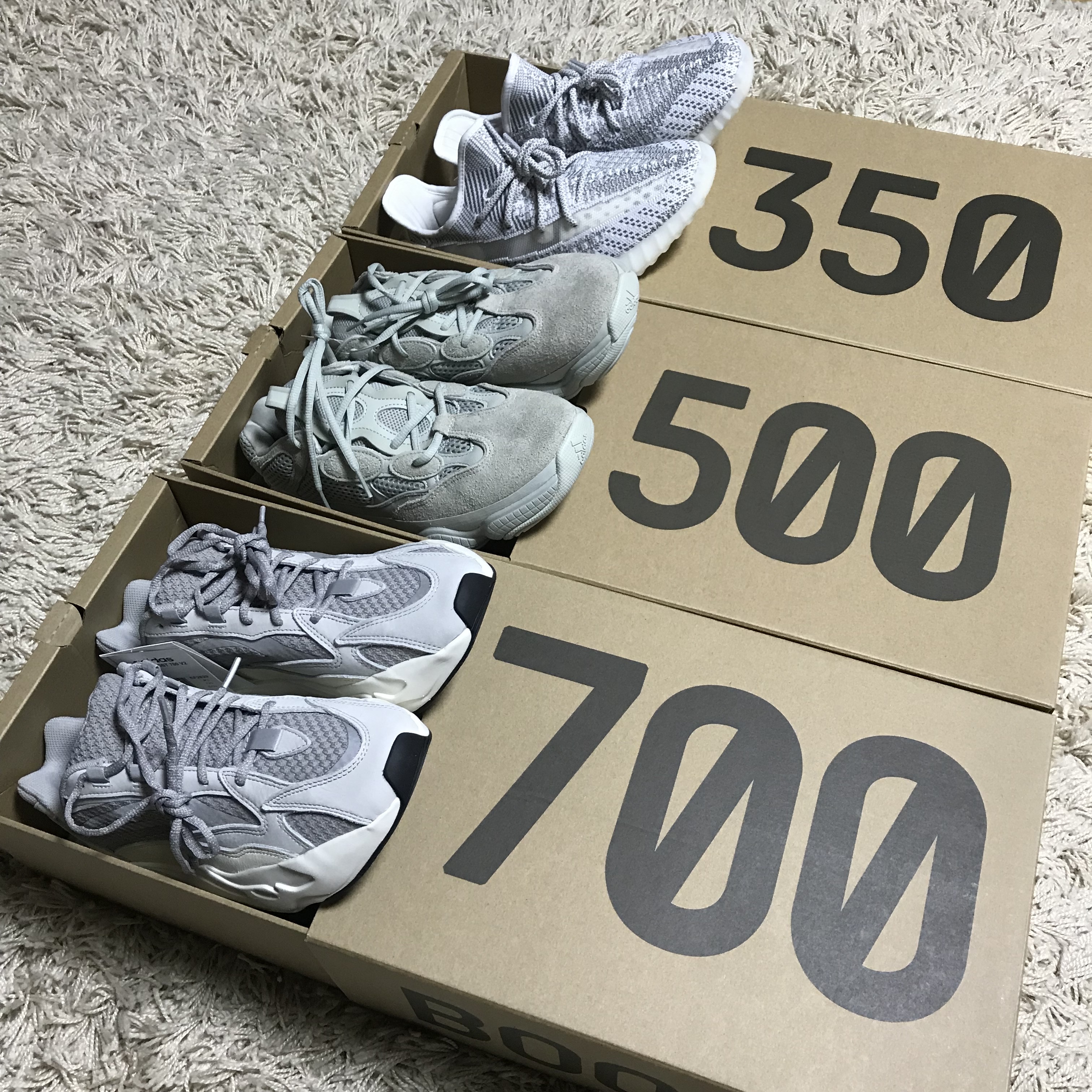 Adidas Yeezy Boost 350 V2 Yeshaya - Non-Reflective, Adidas Yeezy 500 Salt 착용 스타일