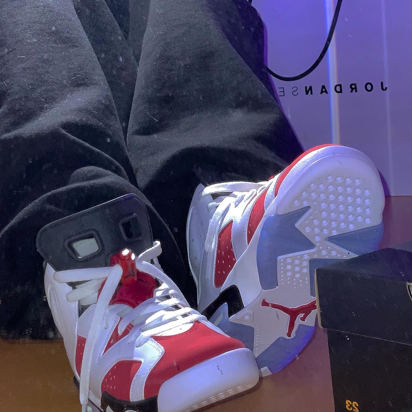 (GS) Jordan 6 Retro Carmine 2021 착용 스타일 - 1