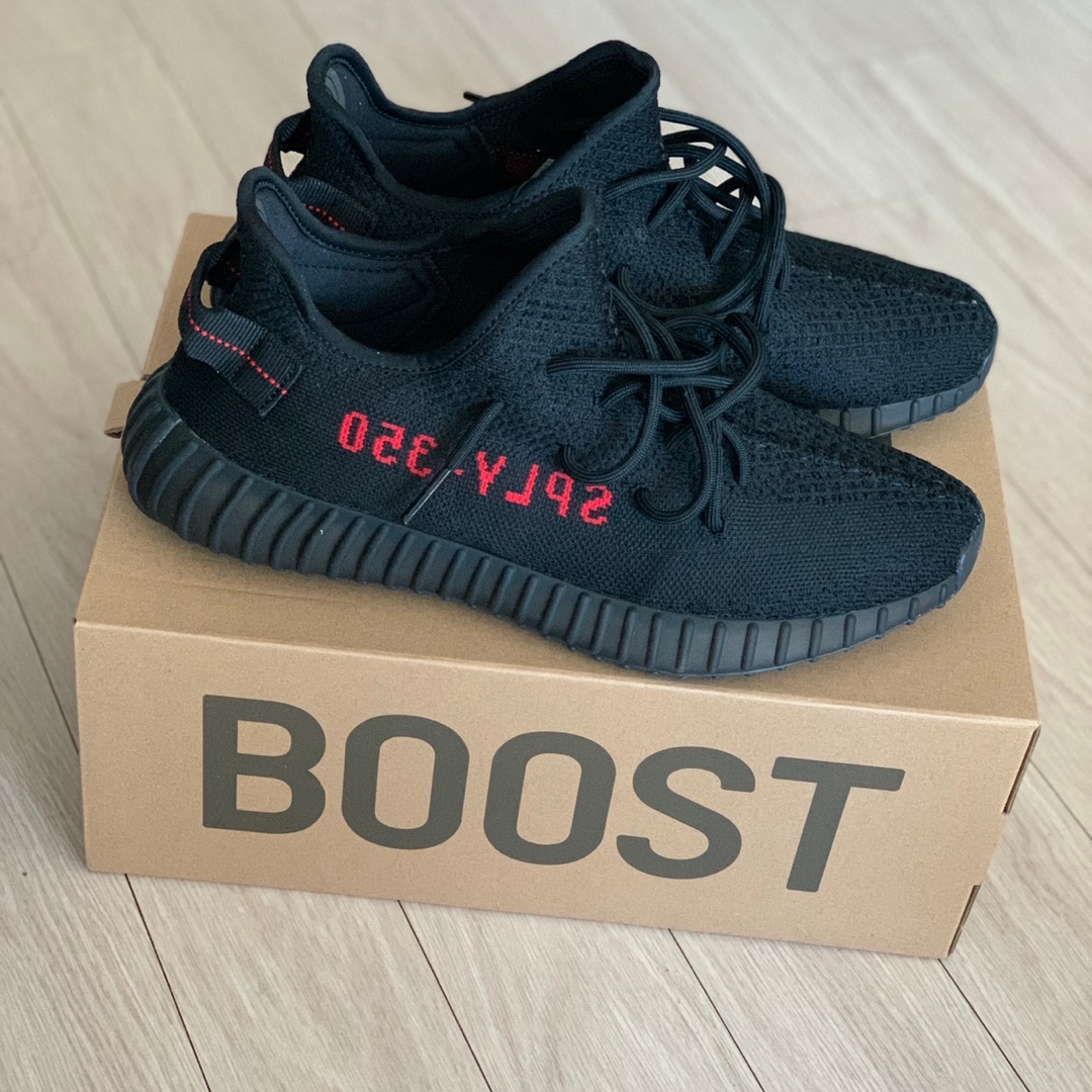 Adidas Yeezy Boost 350 V2 Black Red 2020 착용 스타일