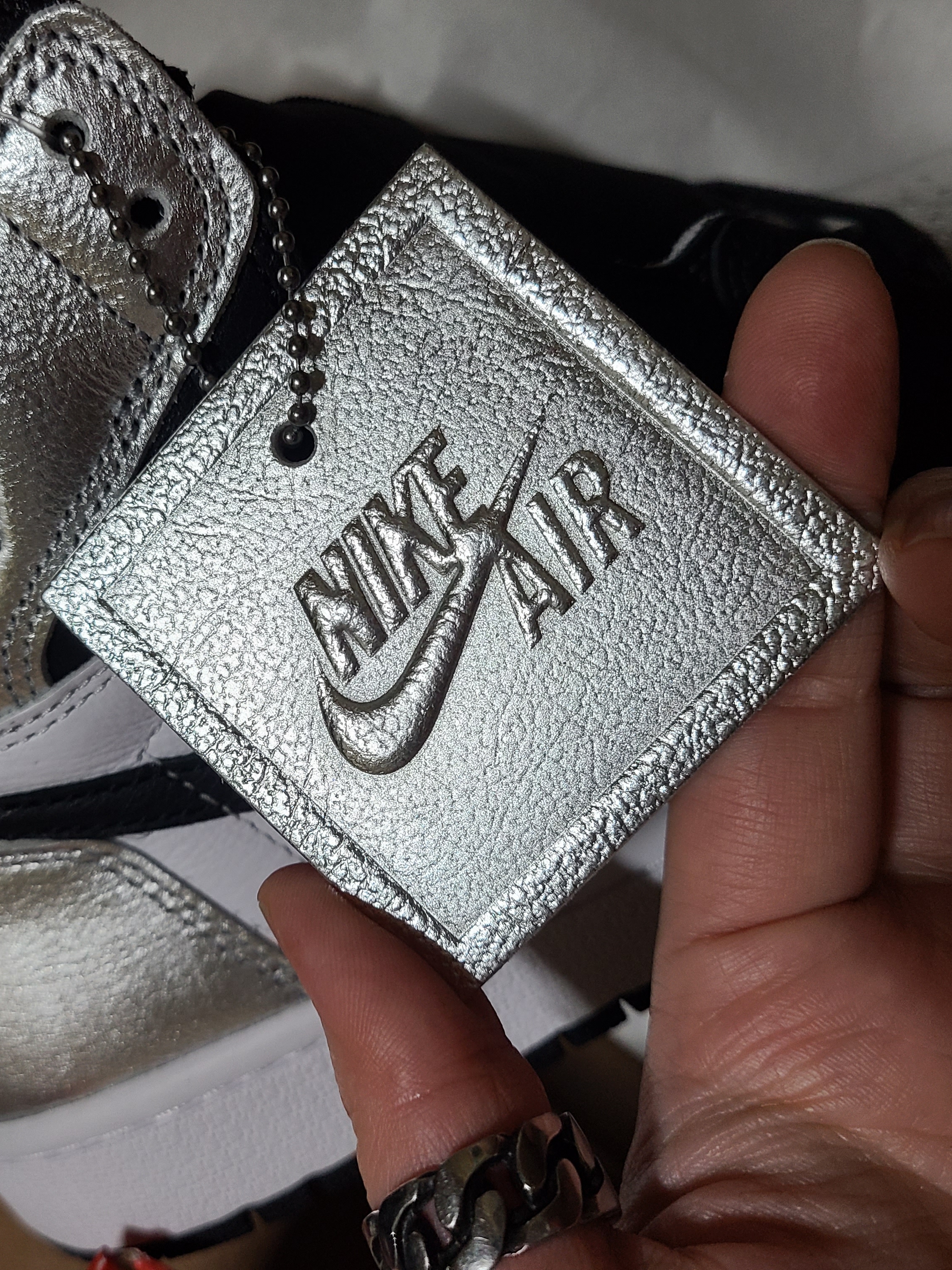 (W) Jordan 1 Retro High OG Silver Toe 착용 스타일 - 4